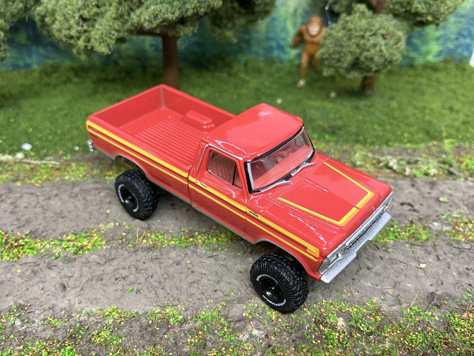 1978 Ford F-150 Ranger Explorer Lifted 4×4 Truck 1/64 Diecast Custom Greenlight