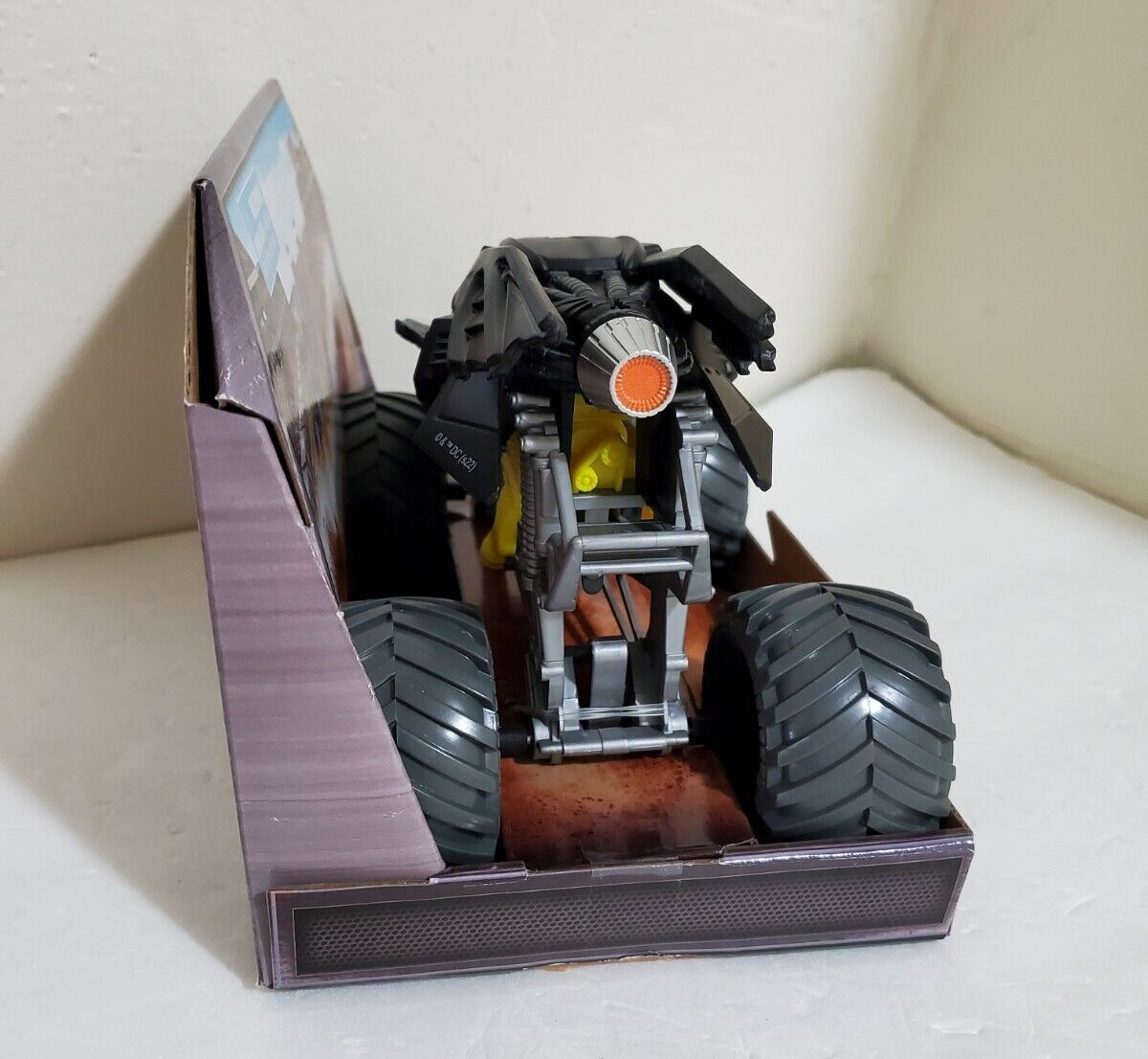 Monster Jam Batman Series 16 True Metal 1:24 Scale by Spin Master Collectible
