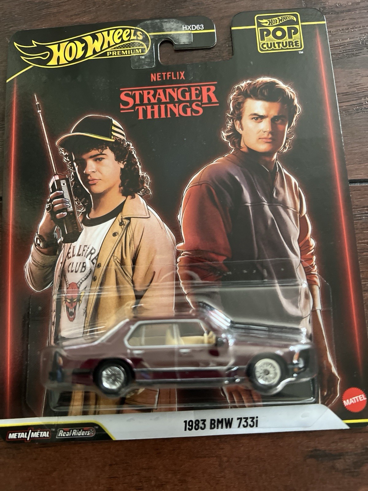 HOT WHEELS PREMIUM 2025 POP CULTURE STRANGER THINGS 1983 BMW 733i NETFLIX