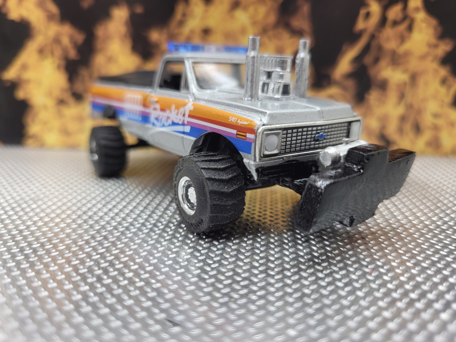 CUSTOM BUILT 1:64 C10 GreenLight 1970 HOTROD PULLING TRUCK puller CHEVEROLET USA