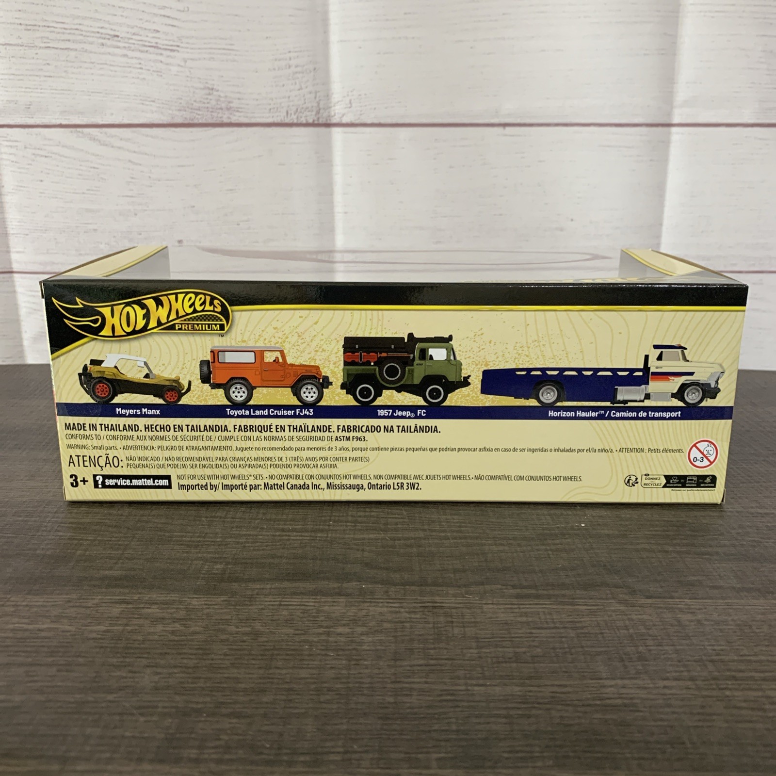 Hot Wheels Premium Horizon Hauler Toyota Land Cruiser FJ43 Meyers Manx 1957 Jeep