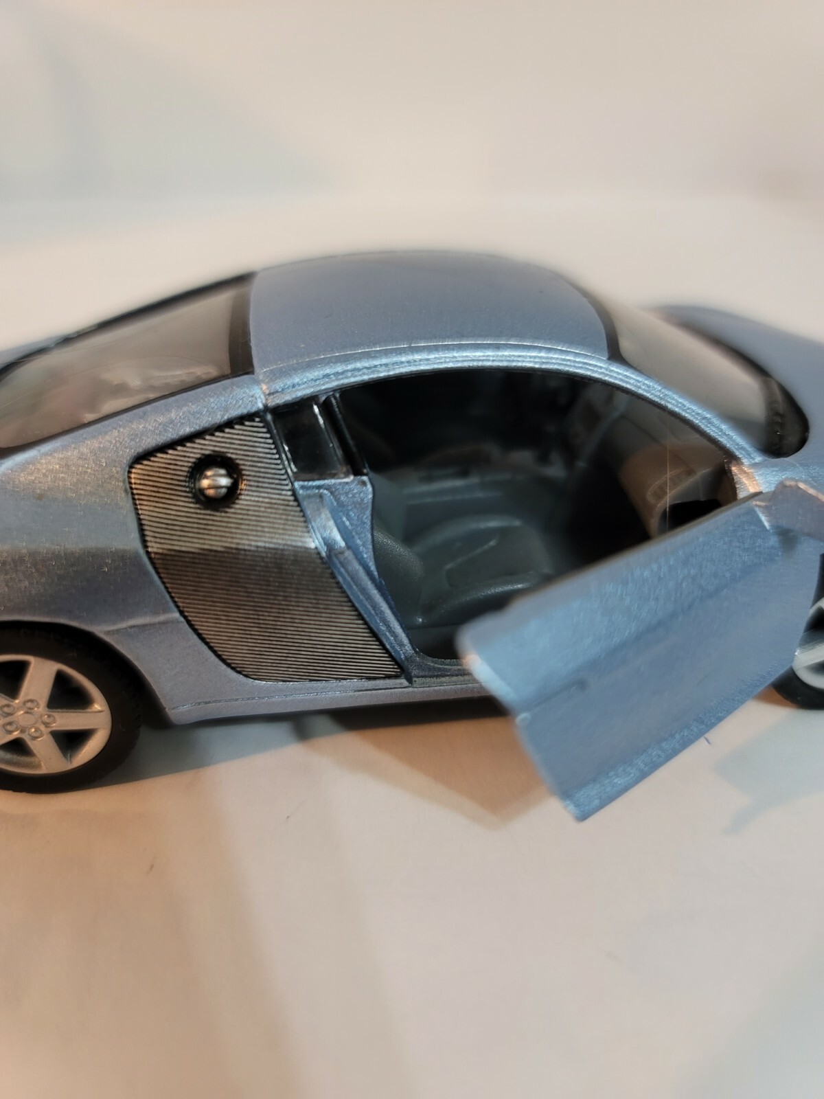 Kinsmart 5″ 5315D Audi R8 Diecast Model Toy Car 1:36 – Lt Blue Pull Back