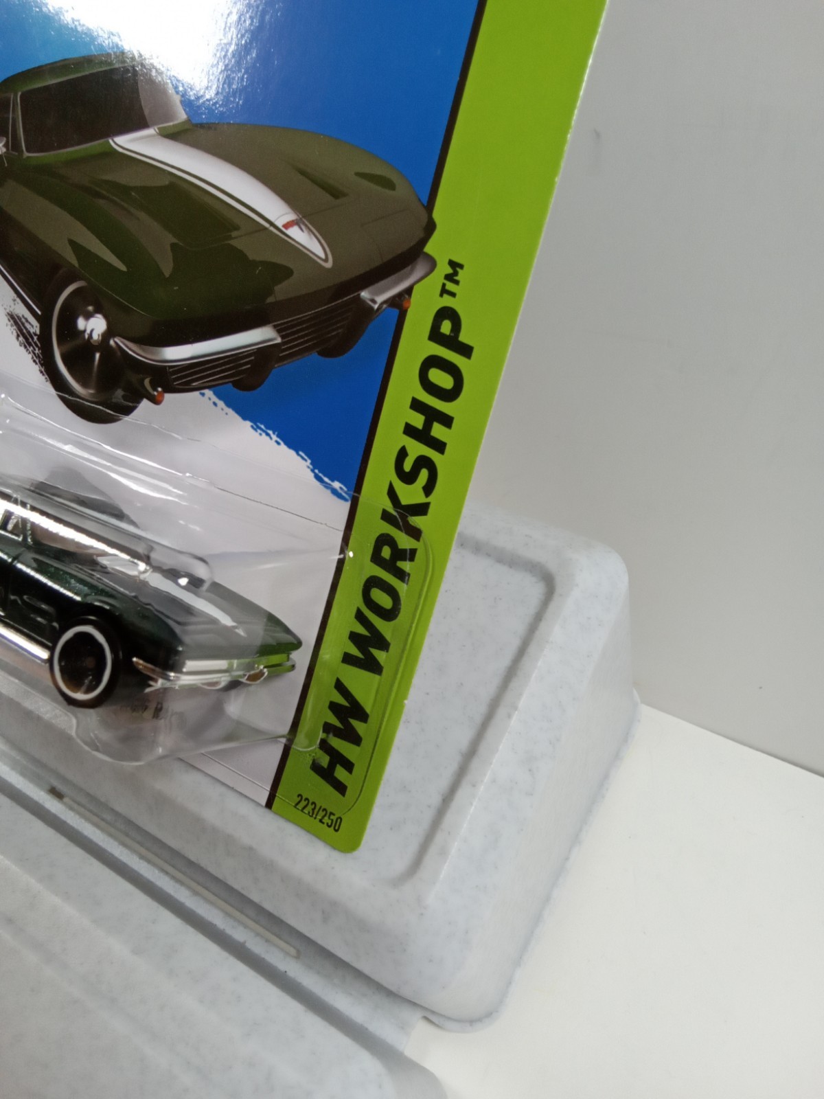 2014 Hot Wheels ’64 Corvette Stingray #223 Green Kmart Exclusive Color M36