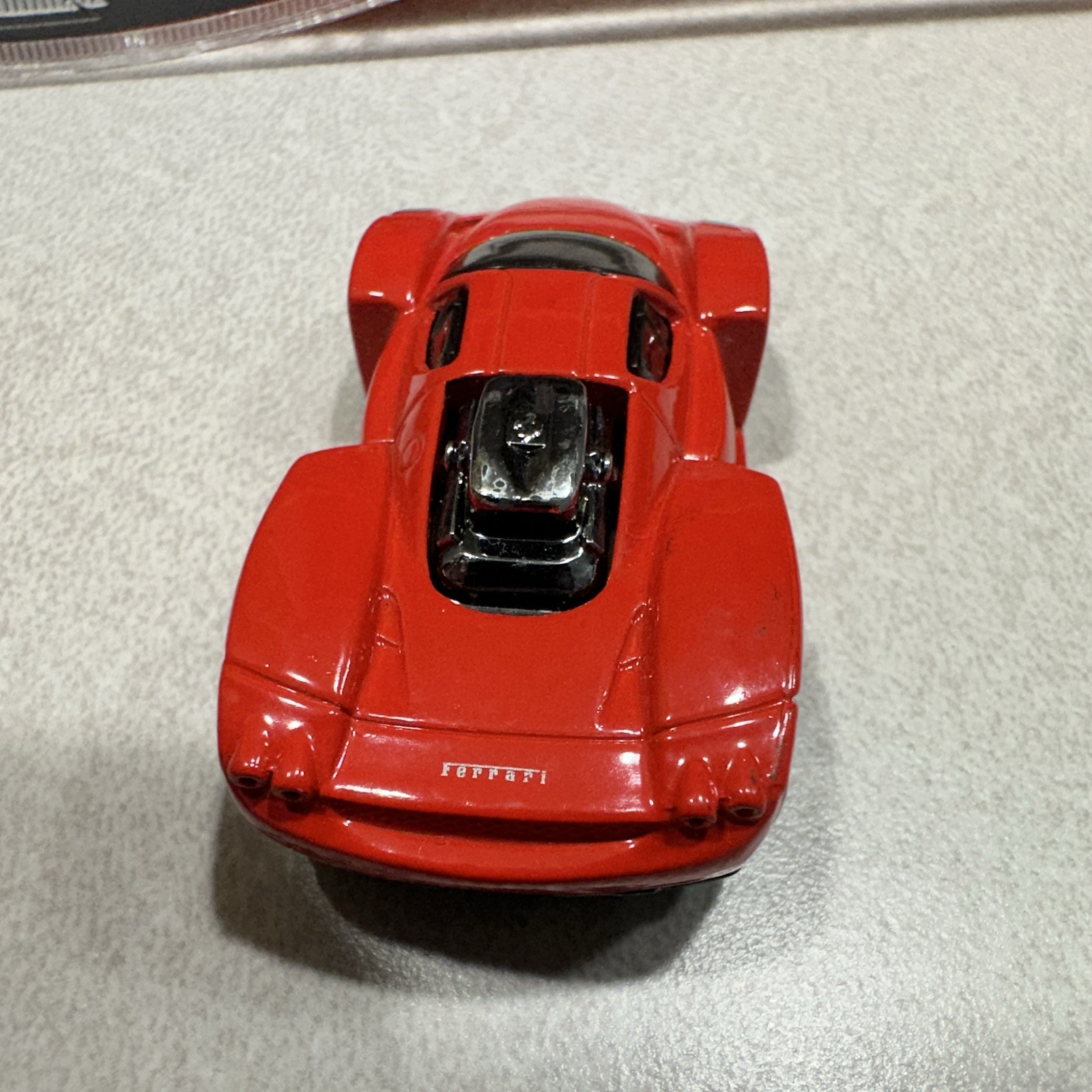 Hot Wheels Enzo Ferrari Red 1:64 Diecast Model Car 2003 Hot Wheels Ferrari