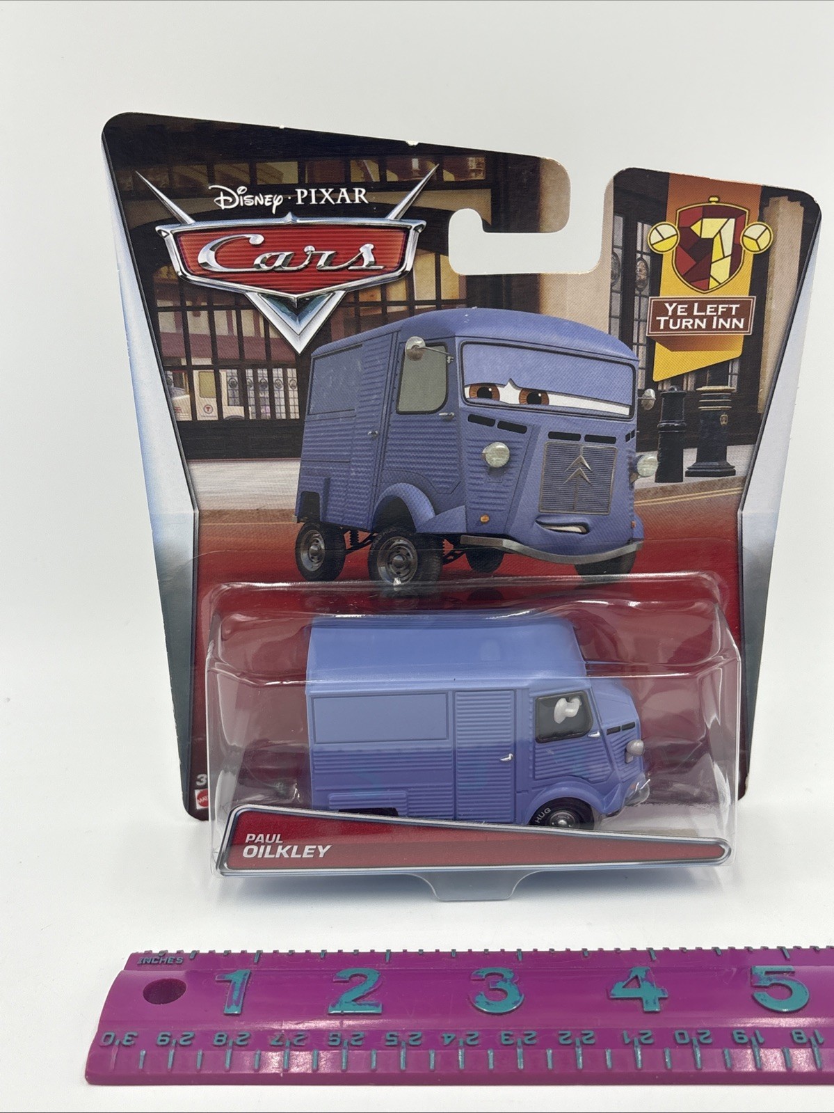 Disney Pixar Cars 2014 Ye Left Turn Inn – Paul Oilkley 4/7 – Read Condition