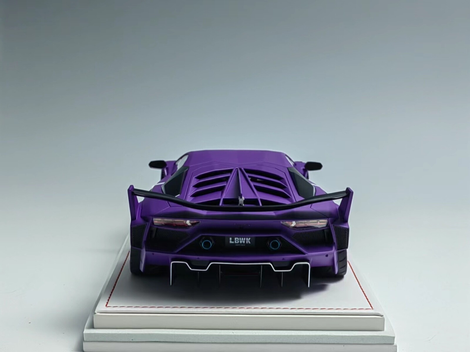 1/18 Ivy Models Lamborghini Aventador GT EVO Liberty walk Gloss Purple Leather