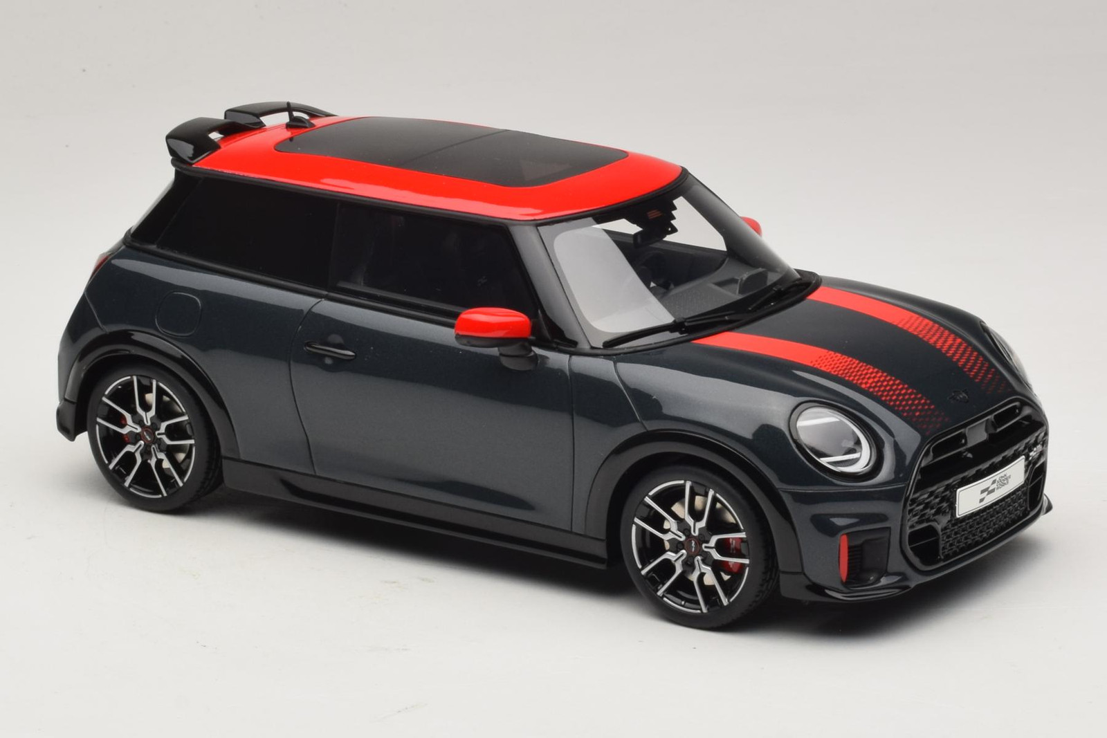 Mini Cooper JCW Legend Grey 1:18 Otto Mobile | OT1244