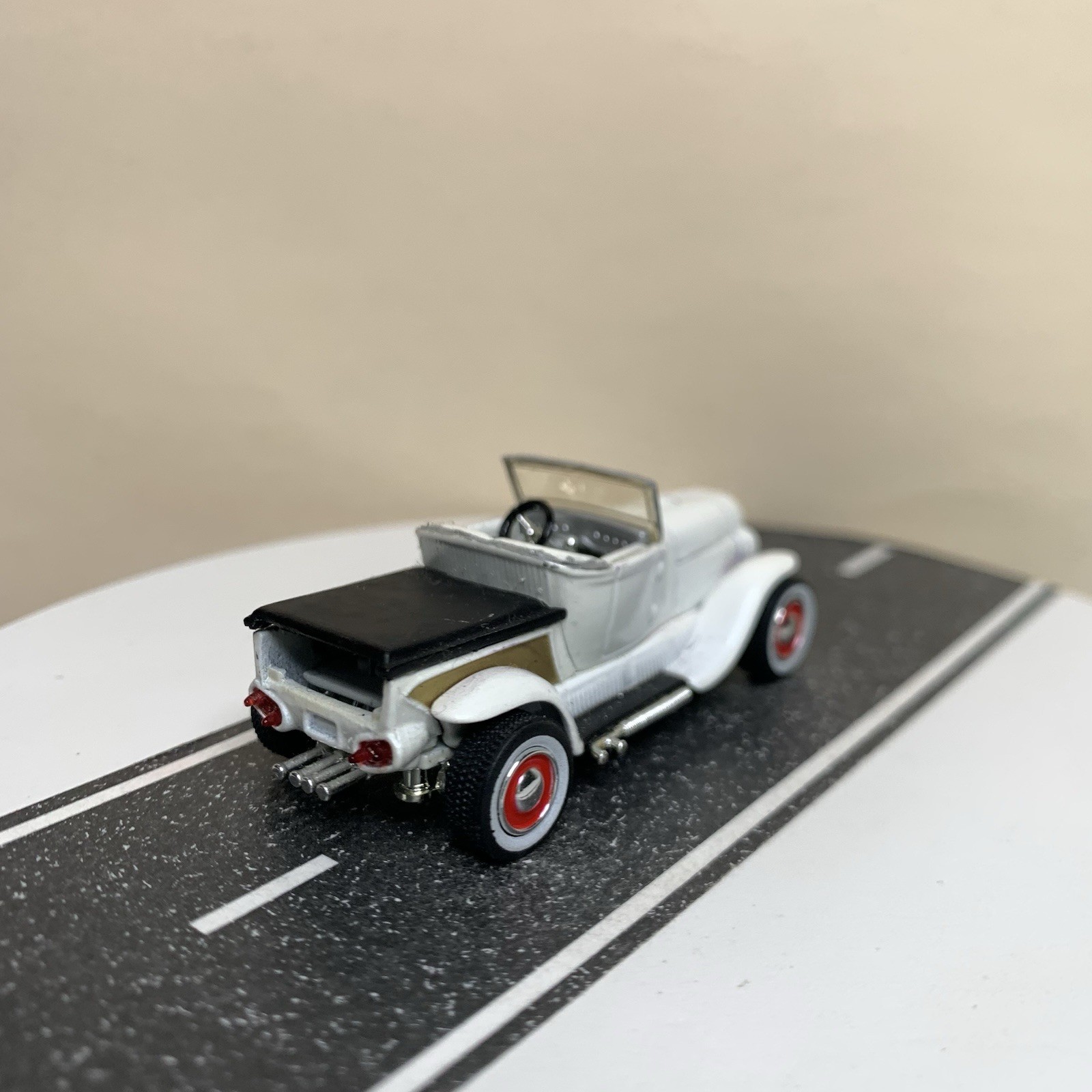 CUSTOM Hot Wheels 100% Ala Kart 1929 Ford Pickup Roadster White Chopped 1:64
