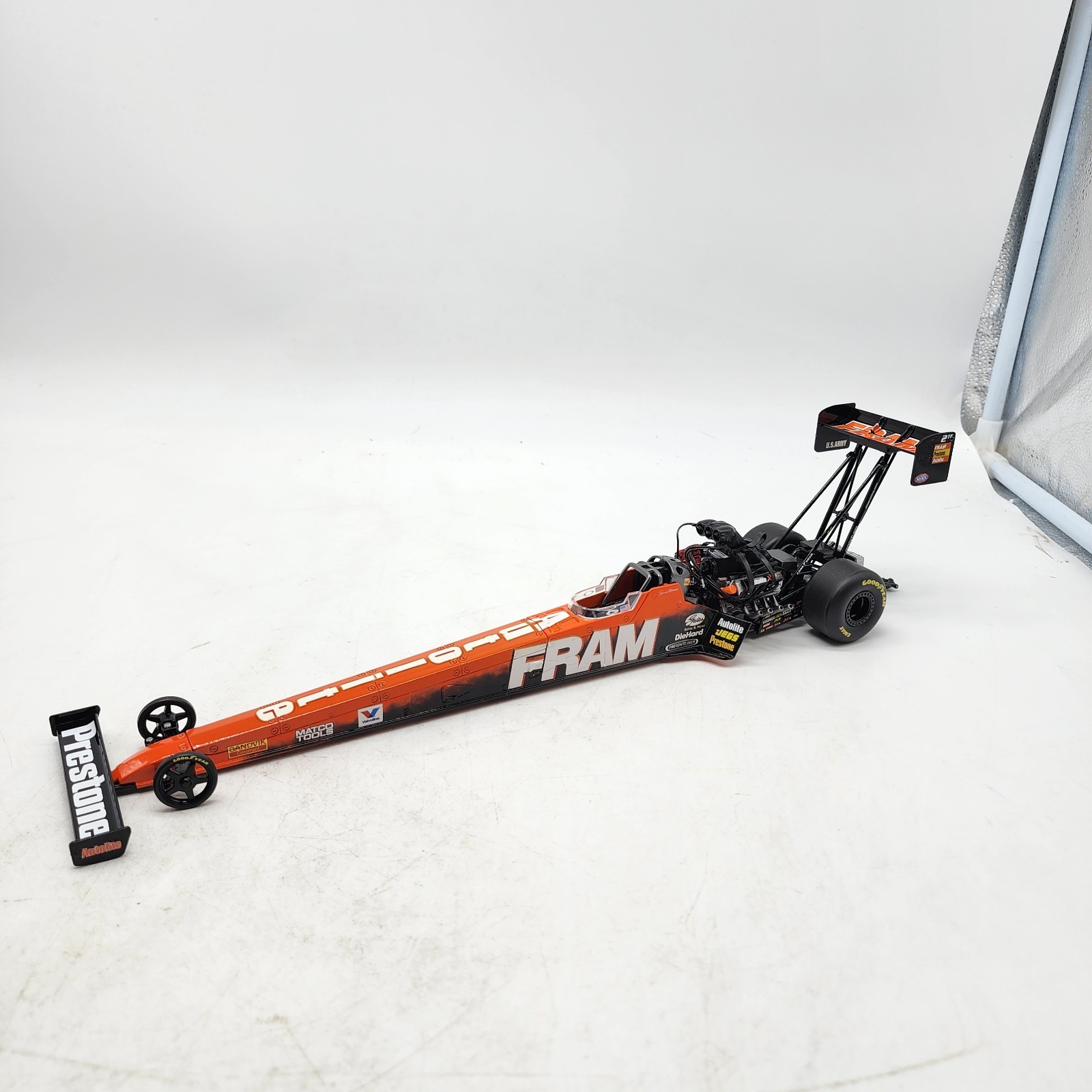 22D Auto World 1:24 NHRA Top Fuel Dragster FRAM Spencer Massey 2012 Diecast