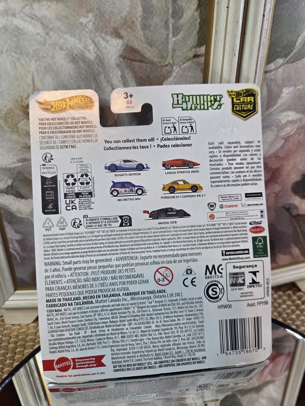 Mattel Hot Wheels Fpy86-976F-Hrw06 Bugatti Veyron 2009 White Light Blue 1/