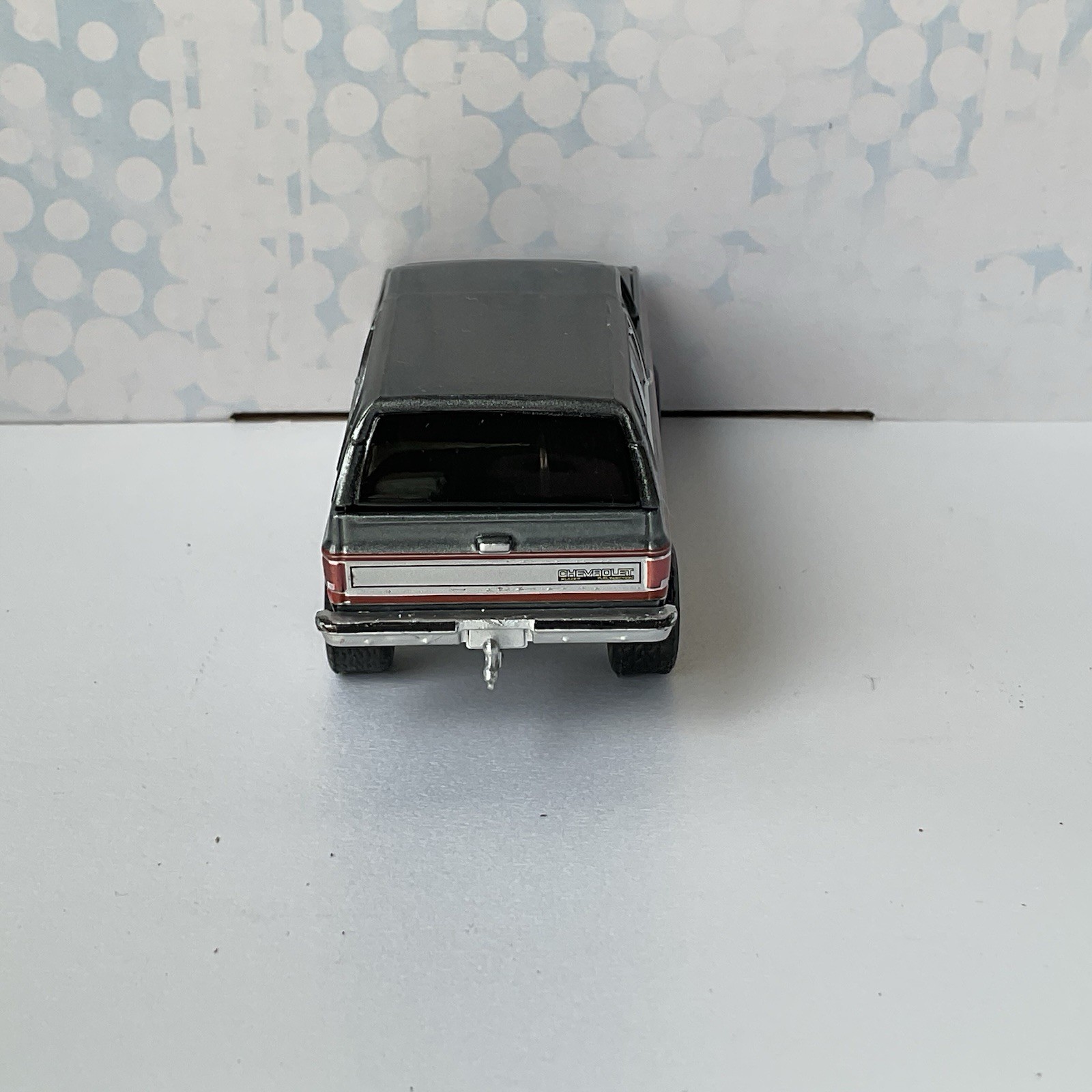 Greenlight 1990 CHEVROLET KS BLAZER Lifted Gray / red REMOVABLE TOP Chevy