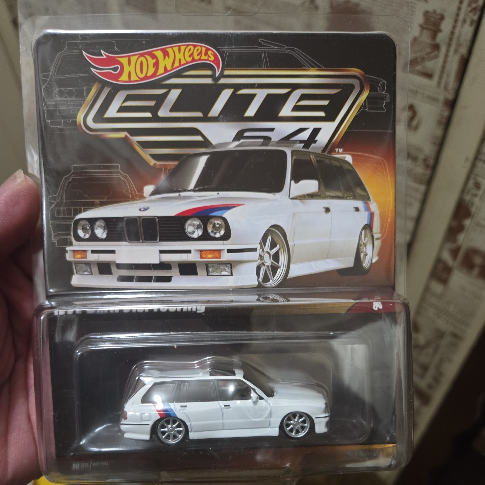 Mattel Exclusive Hot Wheels Collectors Elite 64 1990 BMW 318i Touring (HNJ60)