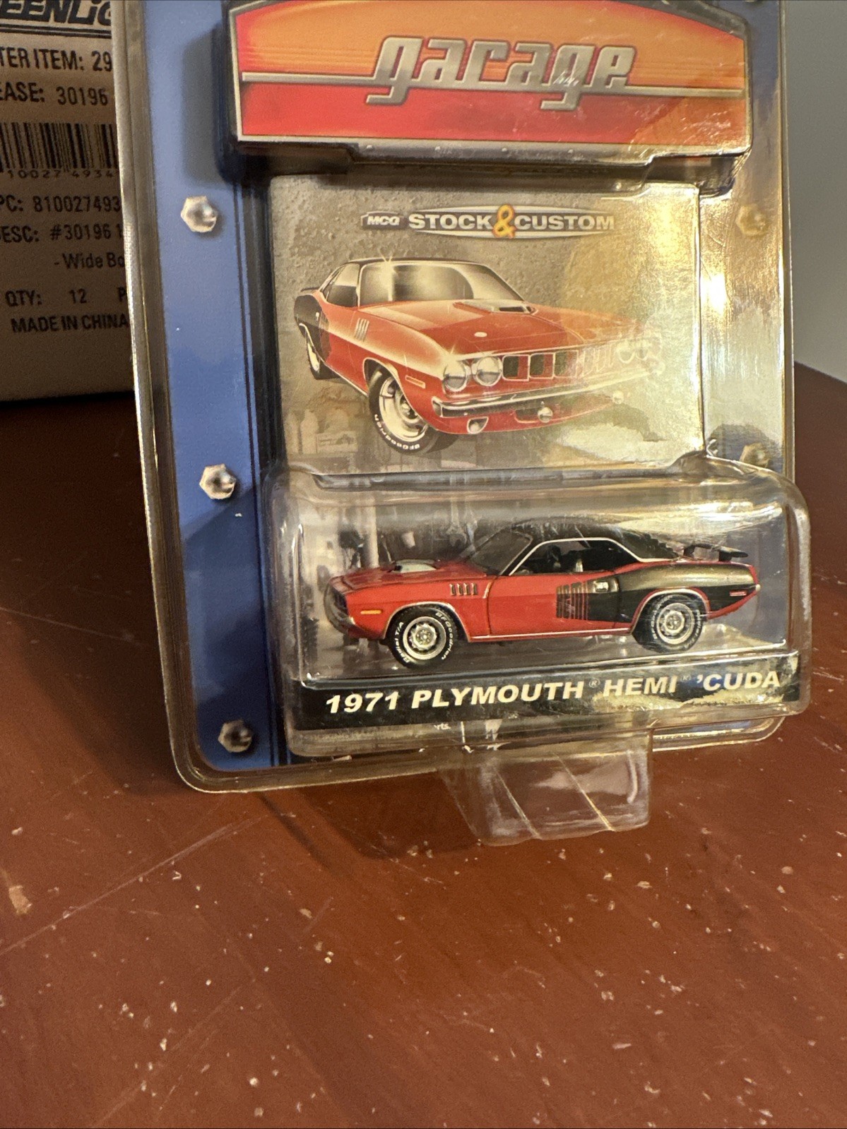 2007 Greenlight 1971 Plymouth Hemi Cuda In Red Package Shows Signs Of Age ￼