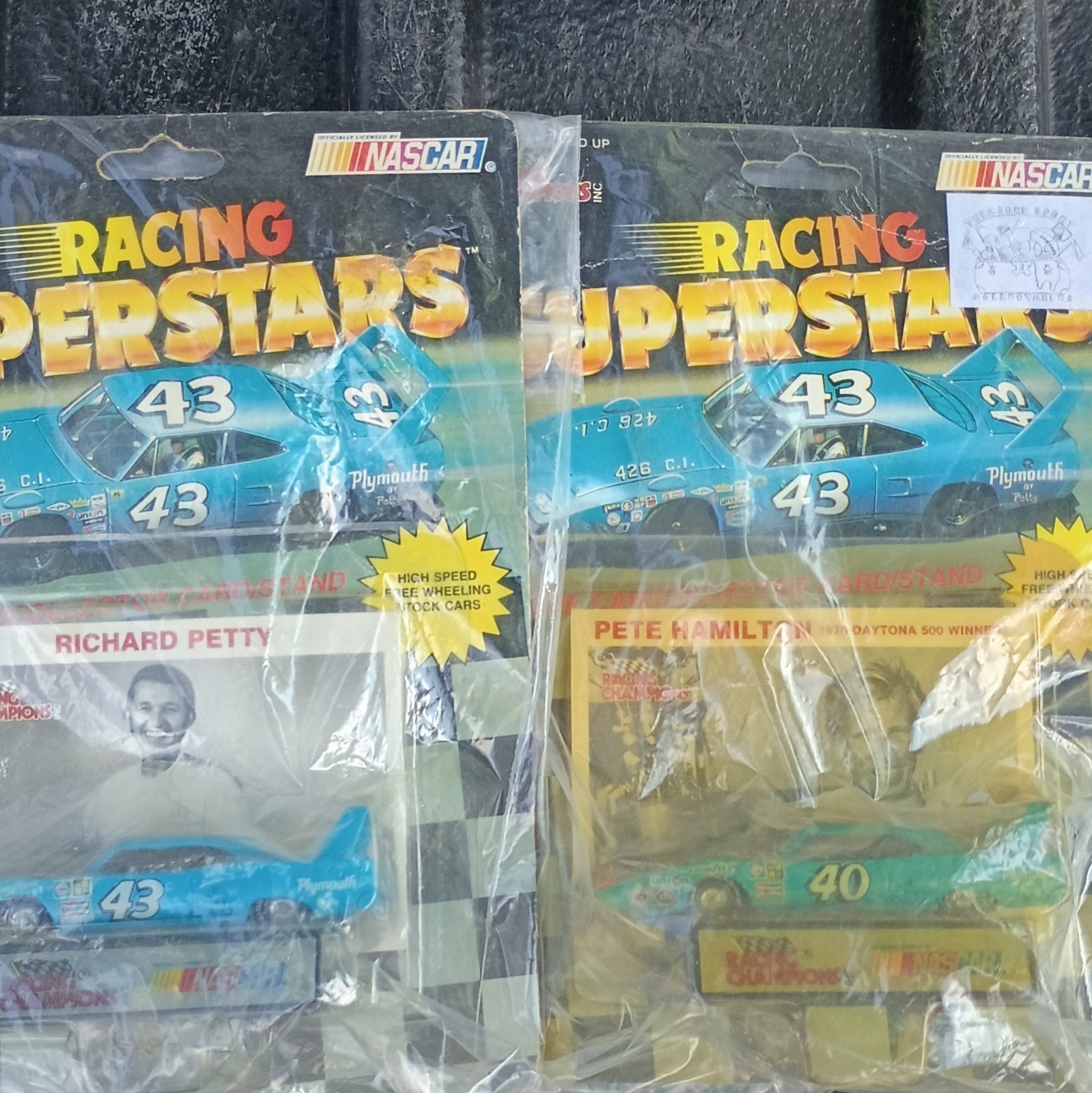 Racing Superstars NASCAR Richard Petty #43 1970 Plymouth Superbird 1:64 Blue