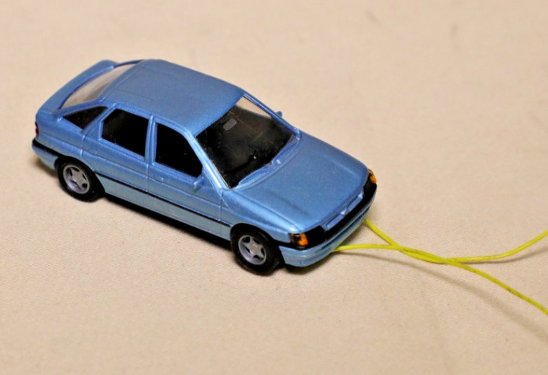Busch HO Ford Escort Ghia 12V lighted – no box