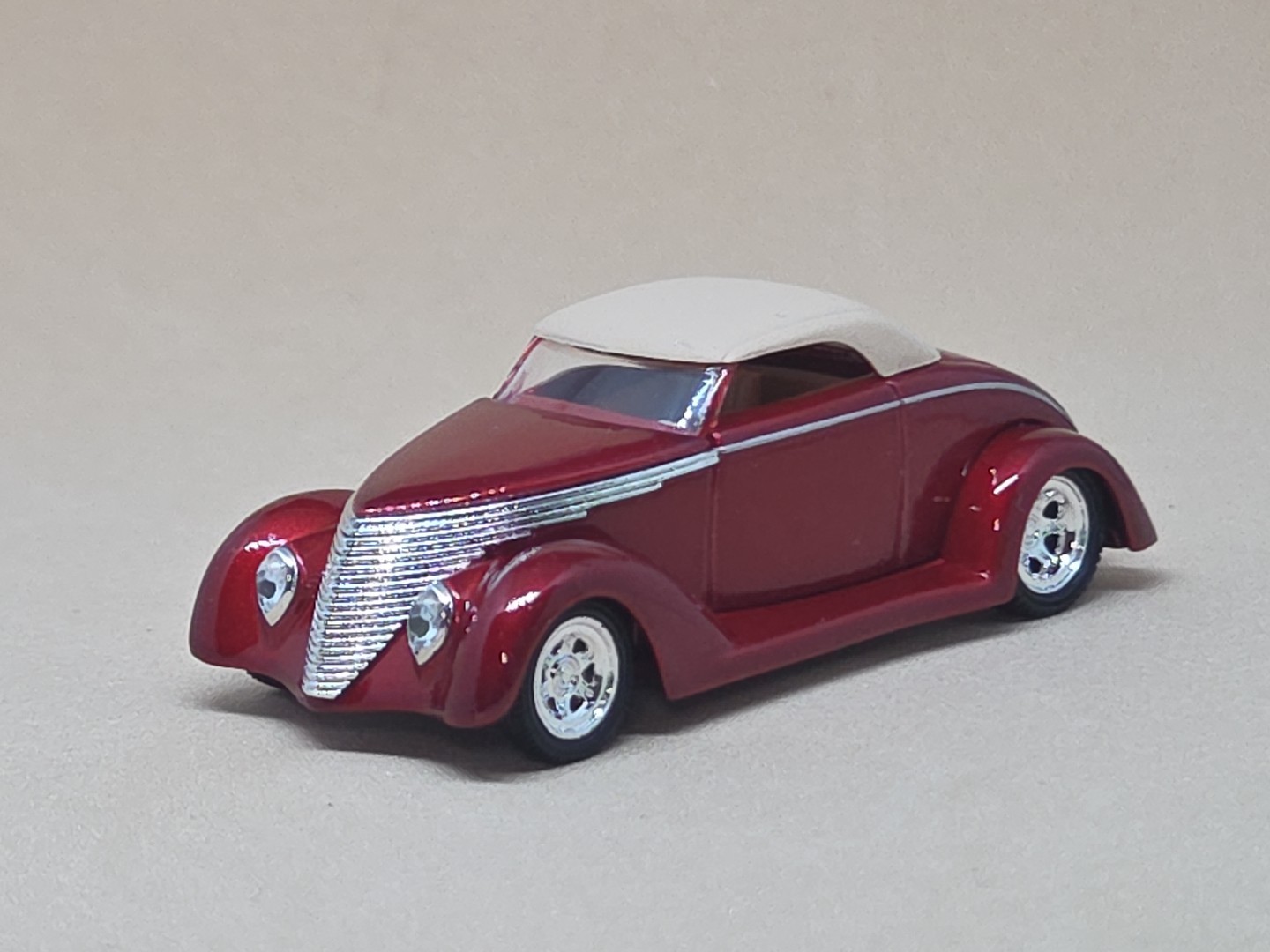 1937 ’37 FORD CUSTOM COUPE HOT ROD LIMITED EDITION COLLECTIBLE 1/64 SCALE