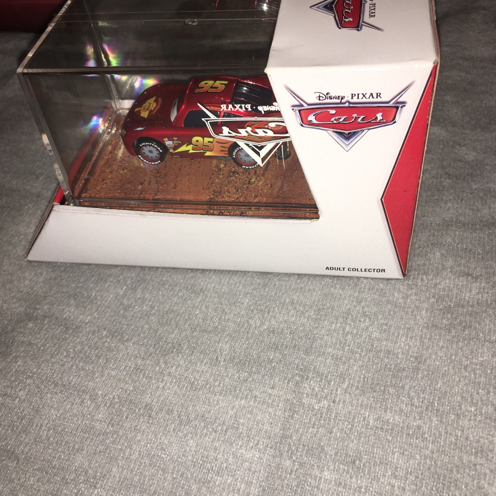 Disney Pixar Cars RS Team Lightning McQueen #95 Diecast w/ Case Special Edition