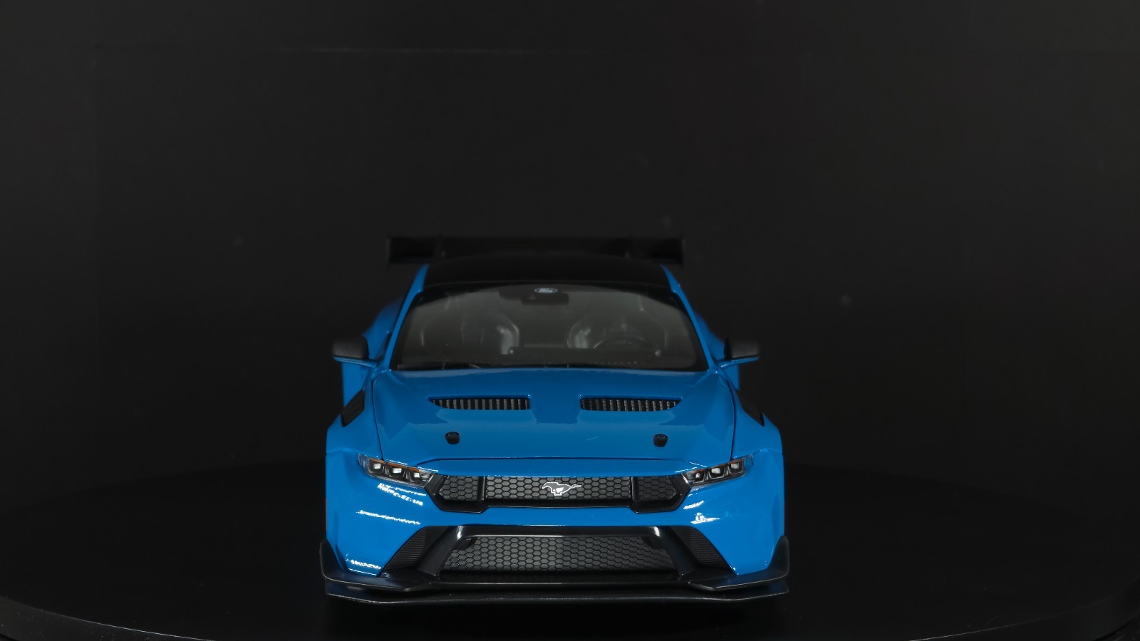 2025 Ford Mustang GTD 1:18 Maisto Exclusive Style Special Edition
