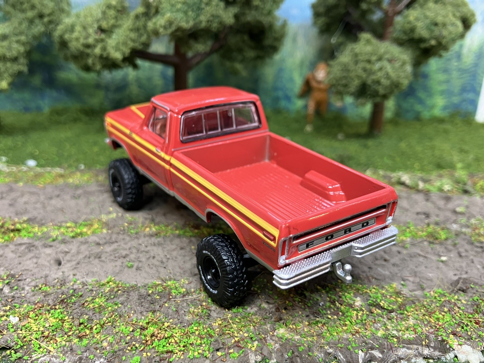 1978 Ford F-150 Ranger Explorer Lifted 4×4 Truck 1/64 Diecast Custom Greenlight