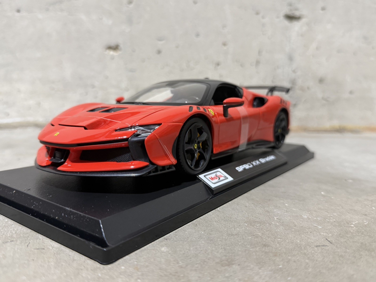 Ferrari SF90 XX Stradale 1:18 Maisto Special Edition – Red