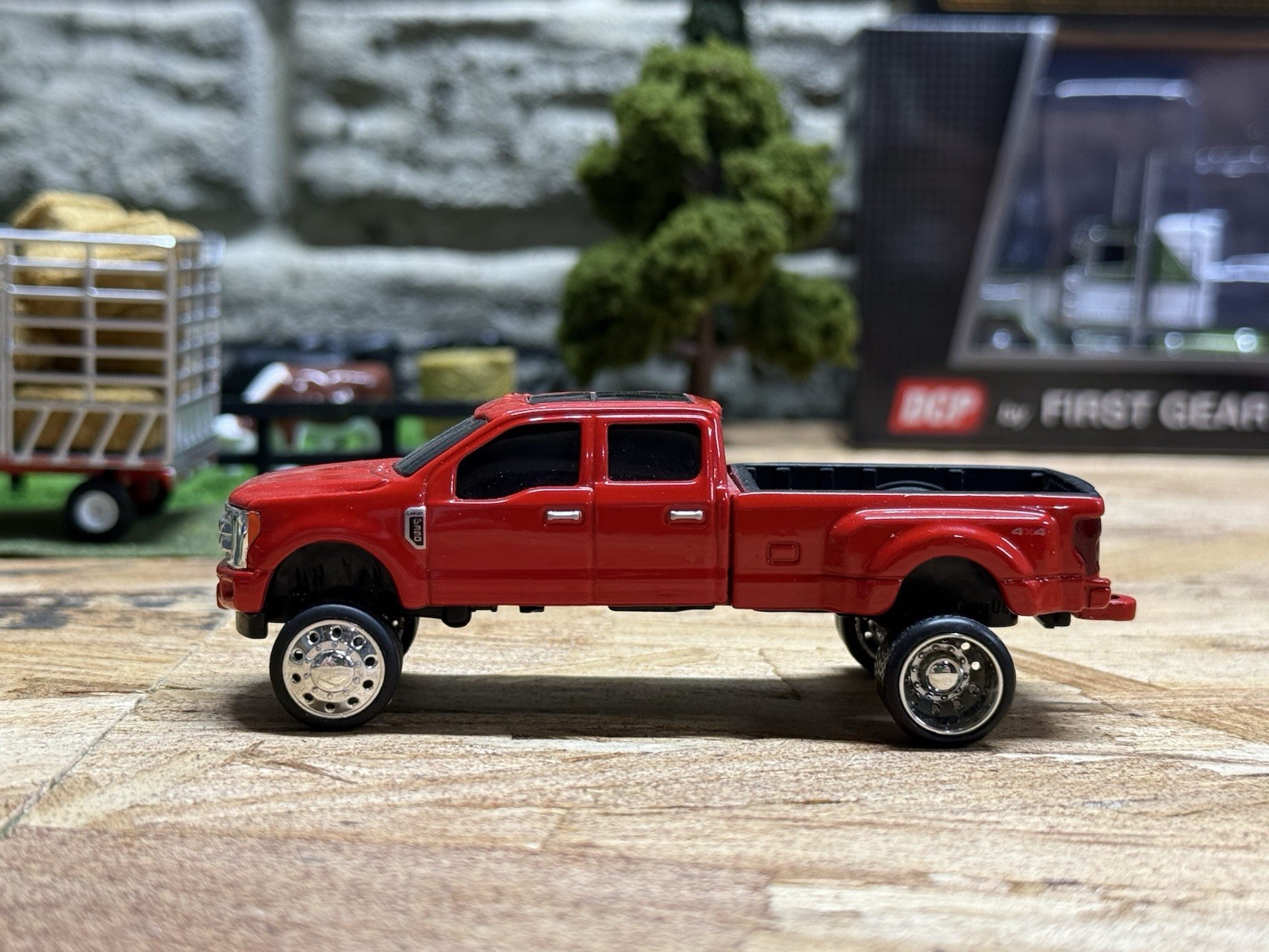 Ertl 2022 Ford F-250 1:64 Diecast Pickup Truck Red/Black/Silver LE