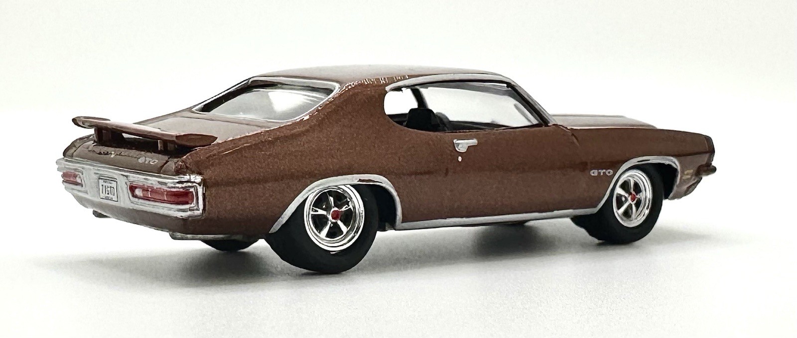 1971 Pontiac GTO 400 V8 – Castilian Bronze Poly – 1/64 “S” Scale – 2nd Gen.