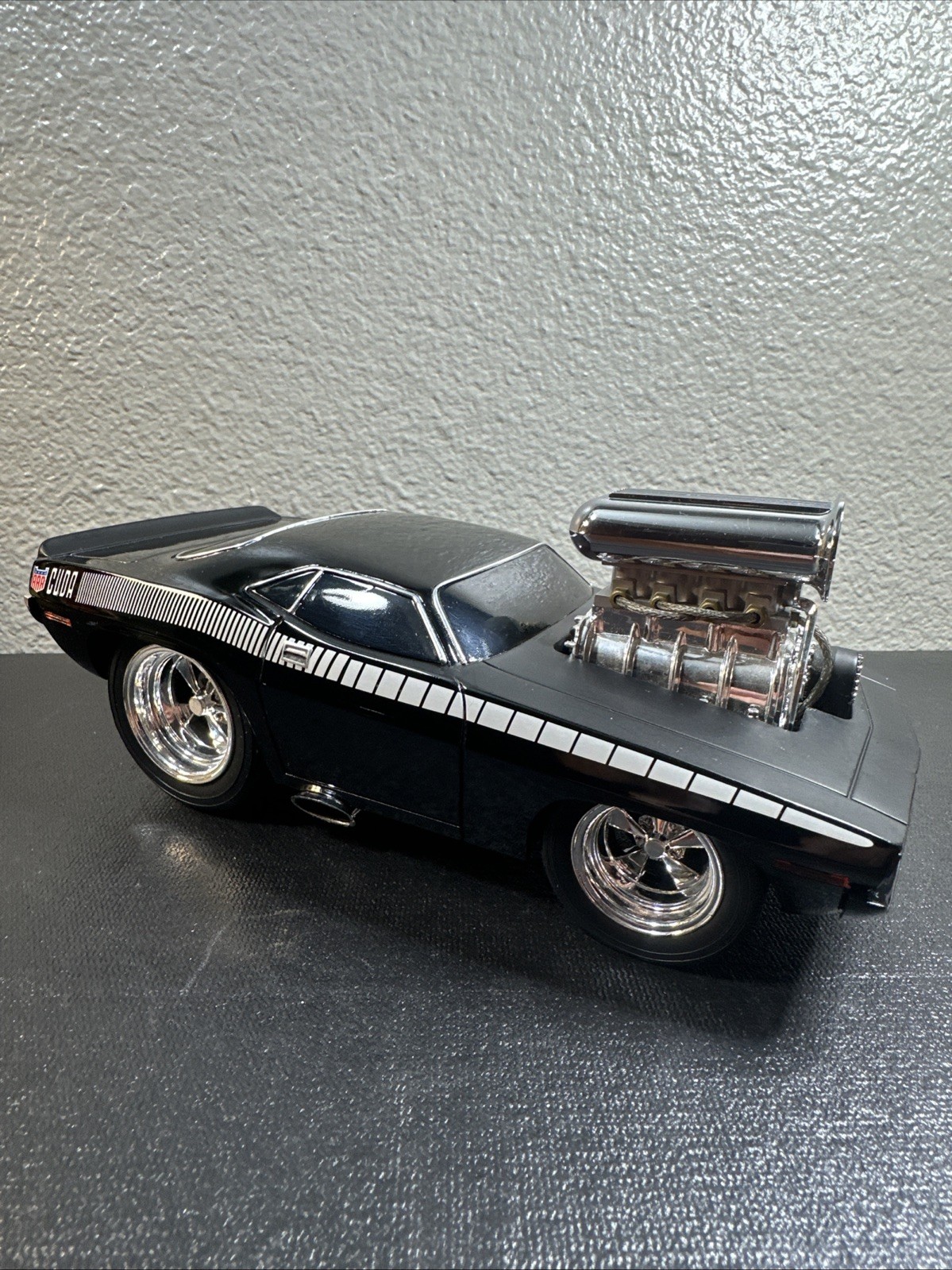 Muscle Machines 1970 Plymouth ’70 Cuda 1:18 Black /matte Black 2000 Fun line