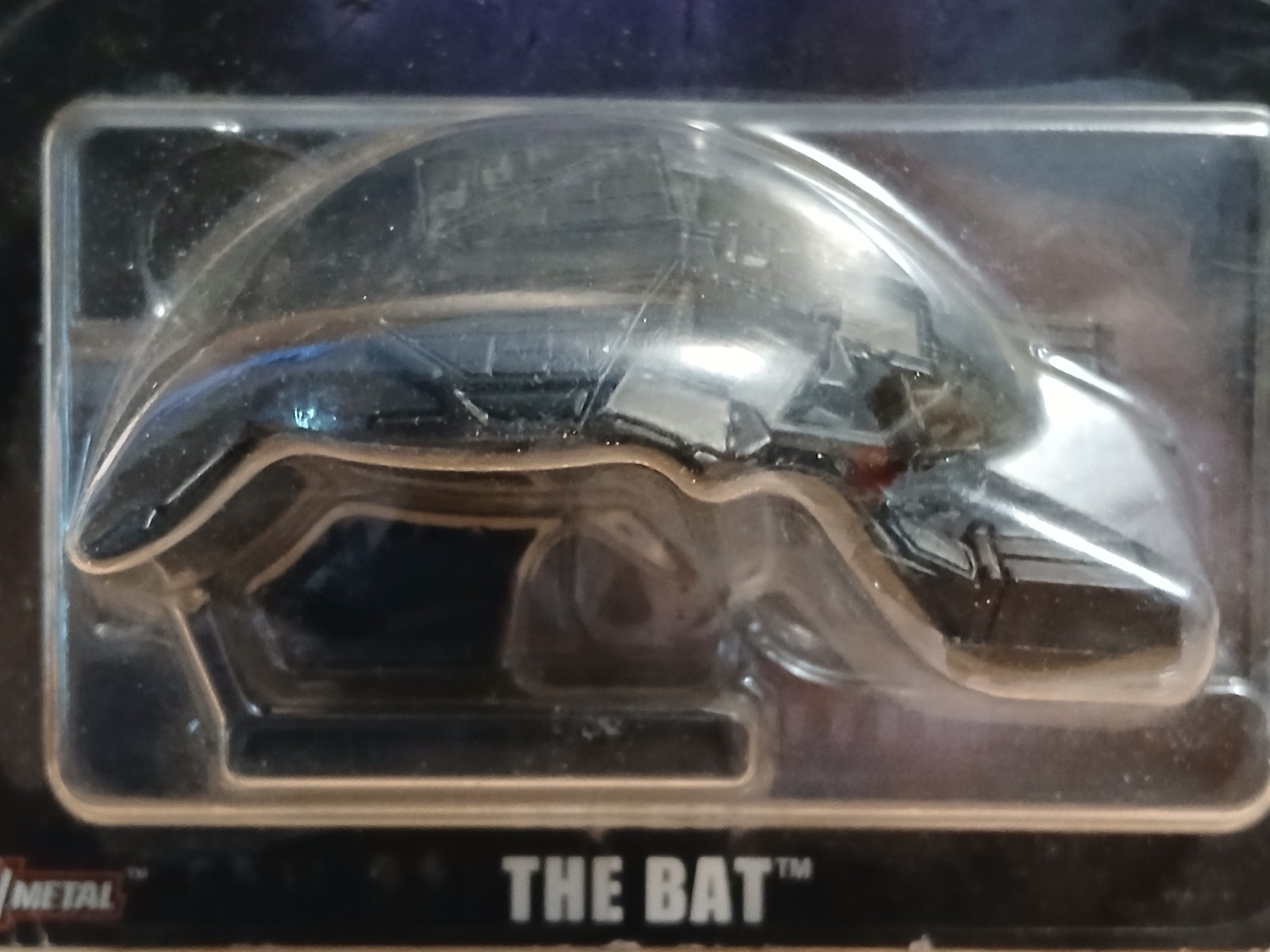 Hot Wheels 2018 The Dark Knight Rises “The Bat” 1/64 with stand NIP DC Comics