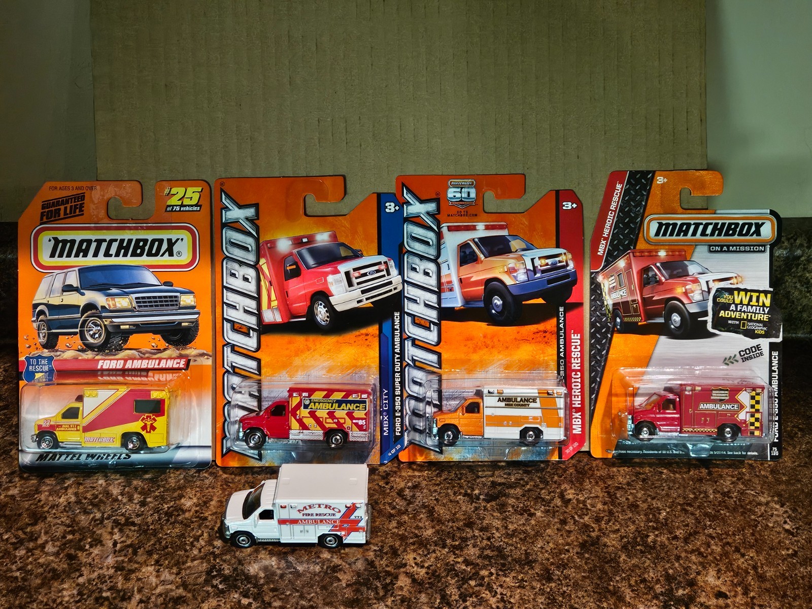 Matchbox Lot of 5 2008 Ford E-350 Ambulance Metro Fire Dept Rescue ’08 Orange