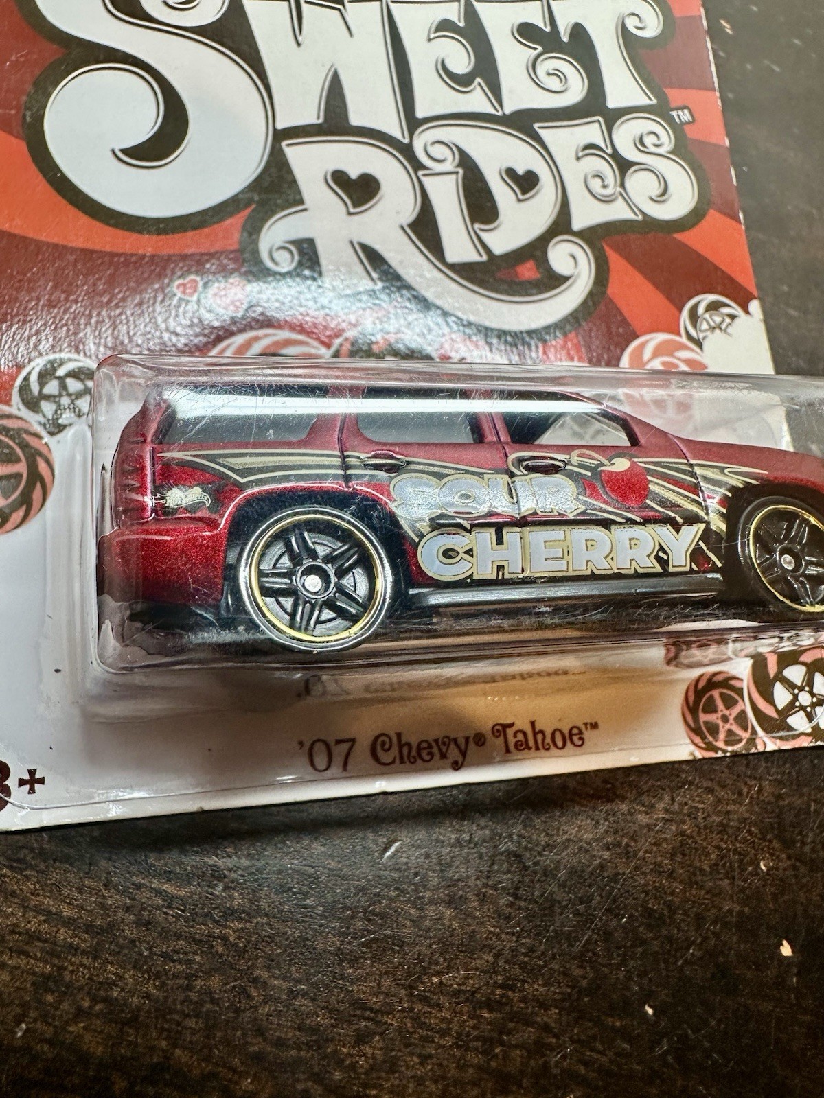 Hot Wheels Kroger Valentines Day Sweet Rides ’07 Chevy Tahoe Sour Cherry