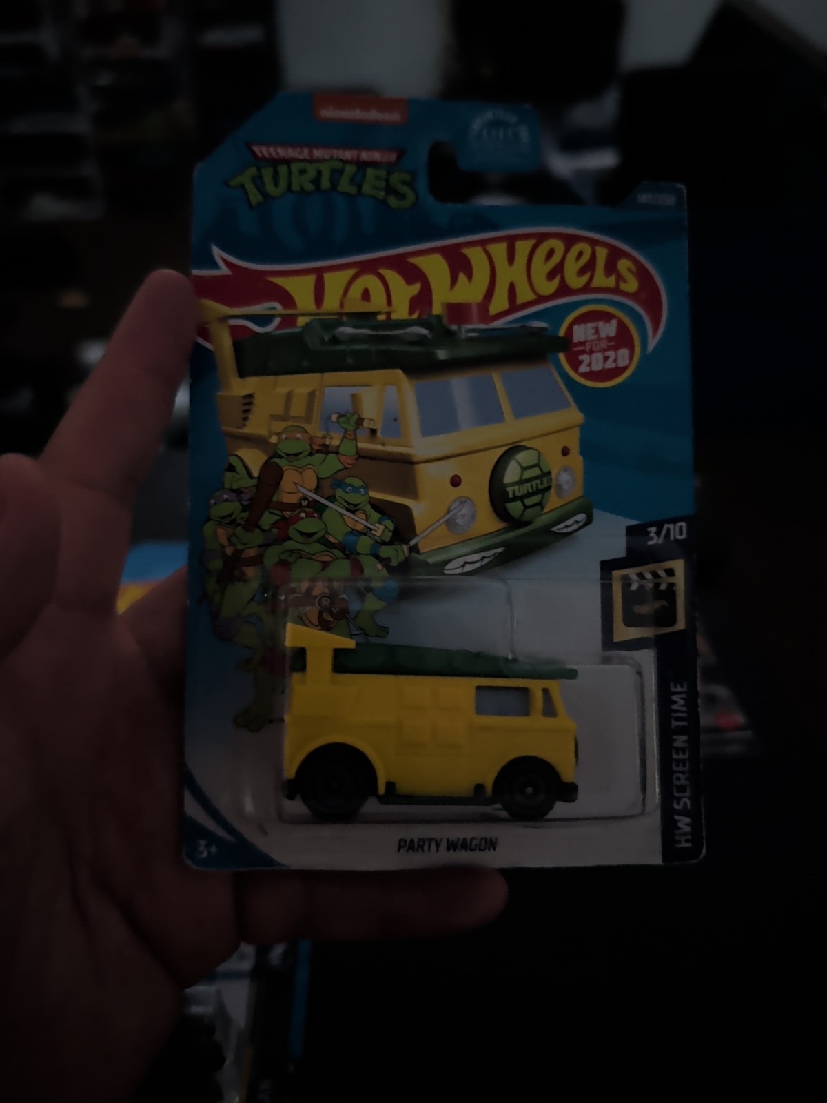 Hot Wheels Screen Time TMNT Party Wagon Yellow Van 1:64 Diecast Unopened Box