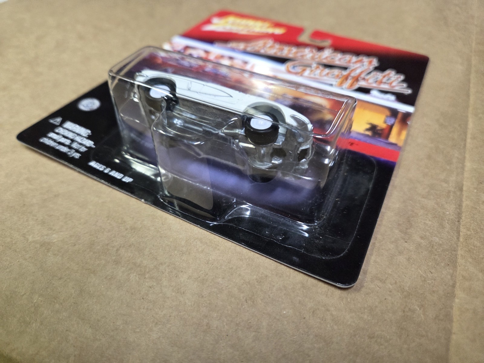 Rare Johnny Lightning American Graffiti WHITE LIGHTNING 1962 Vette. Chase. J-21