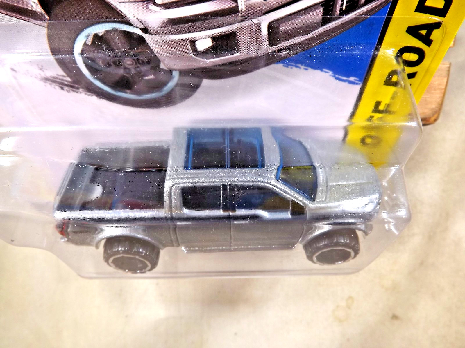 2015 Hot Wheels #119 HW Off-Road/HW Hot Trucks ’15 FORD F-150 Silver w/OROH6 Sp
