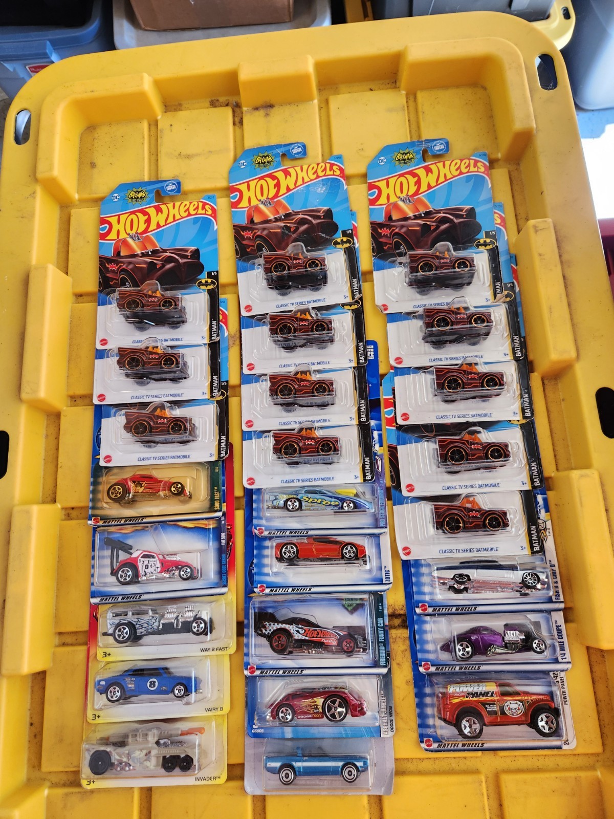 Hot Wheels Lot of 25 Diecast Cars Mixed Collection NOC