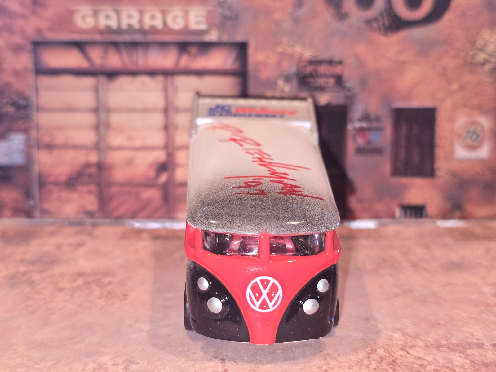 Hot Wheels 1996 VW Drag Bus – JC WHITNEY (Lmtd Edition) – SIGNED by P. Riehlman