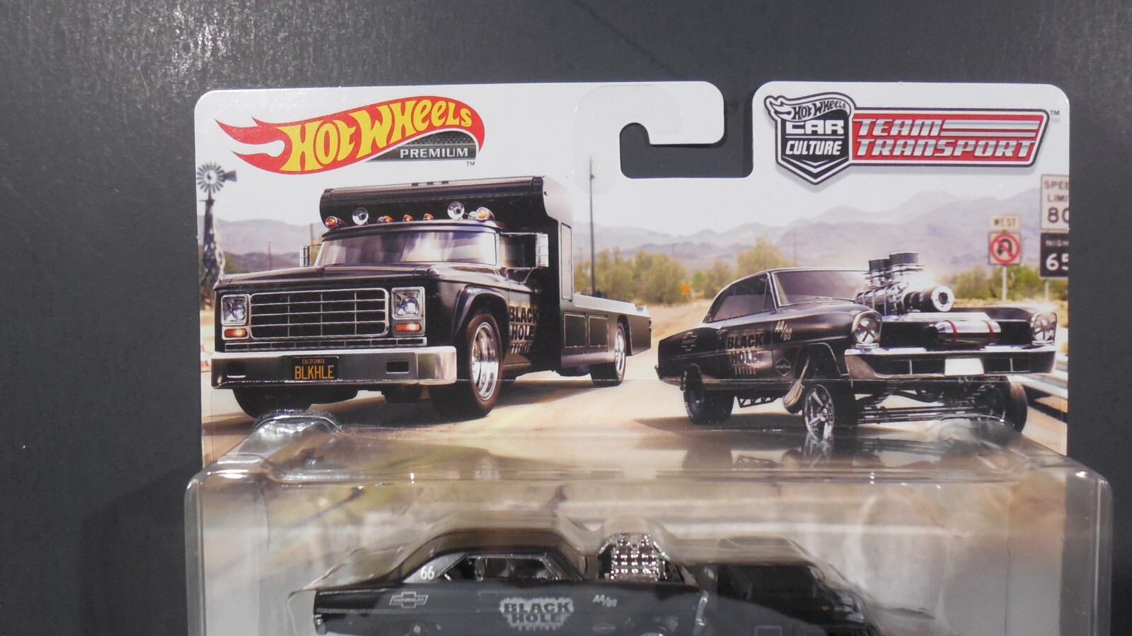 Hot Wheels Team Transport Car Culture #7 ’66 Super Nova & Retro Rig
