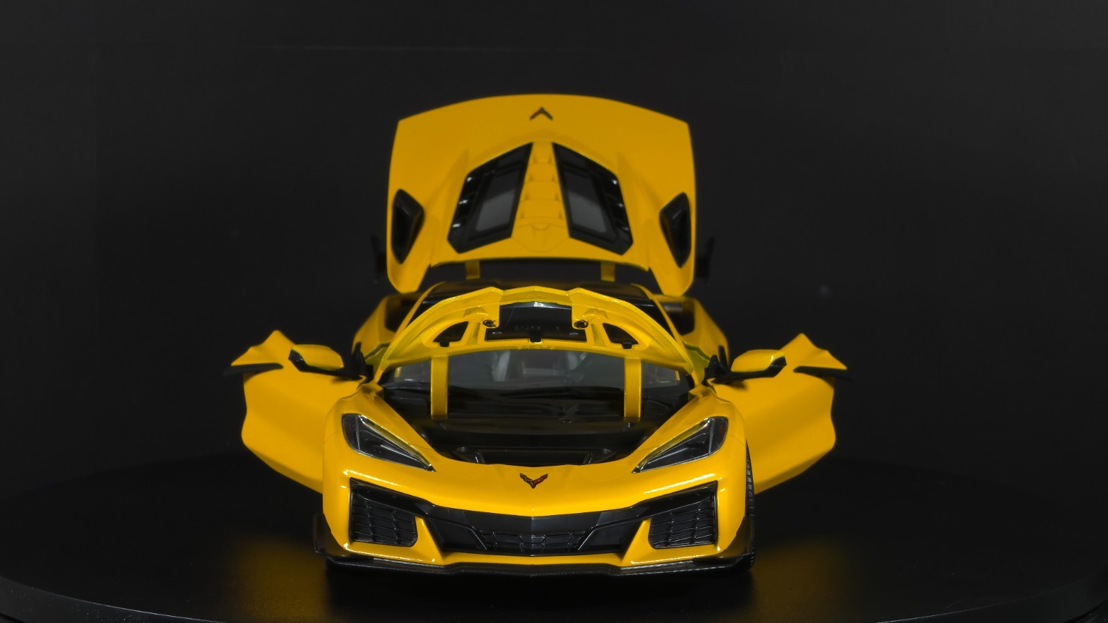 Corvette ZR1 Coupe 1:18 Maisto Exclusive Style Special Edition