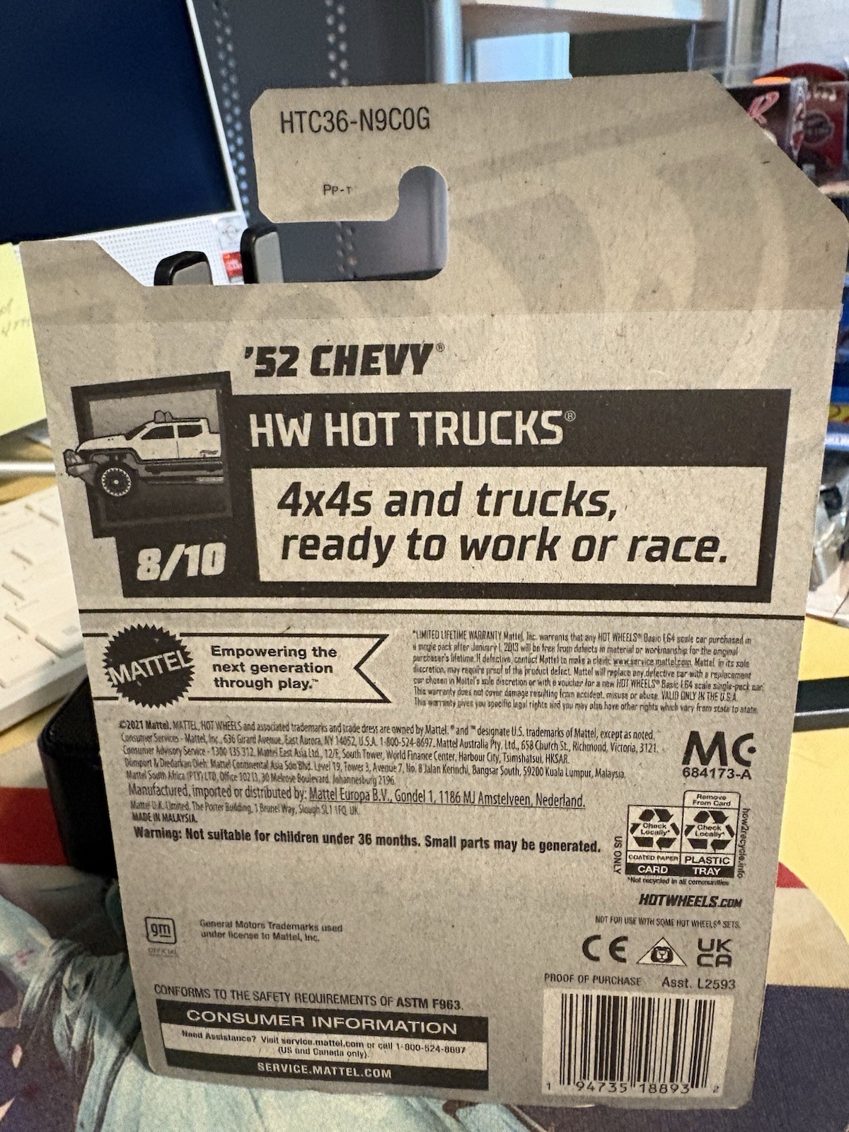 Hot Wheels HW Hot Trucks White 1952 Chevy 5 Window Pickup 8/10
