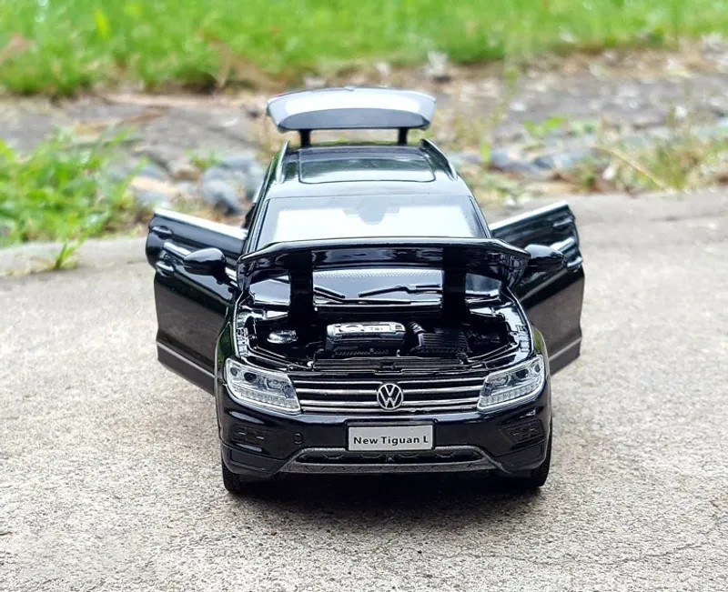 1:32 Volkswagen Tiguan SUV Alloy Diecast Car Model Sound Light Kid’s Toy Gift