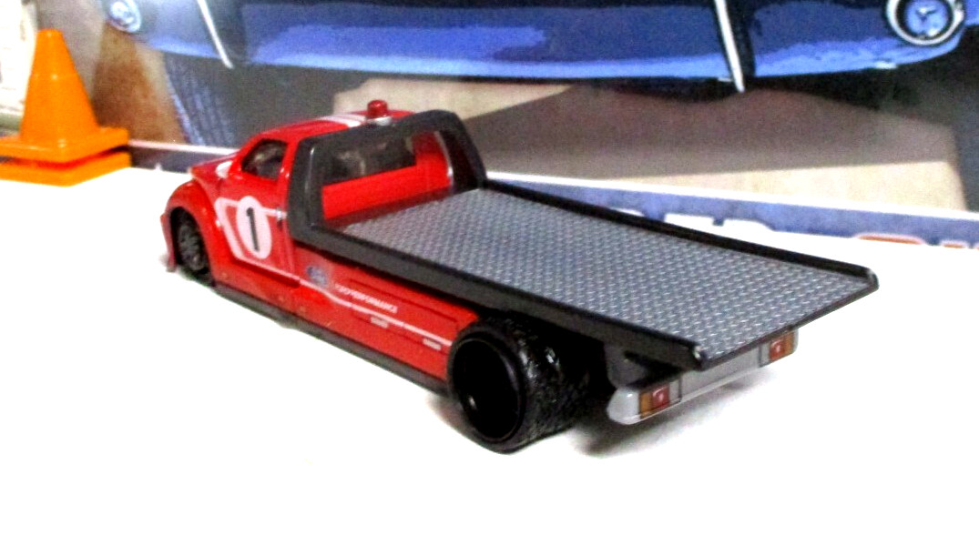Maisto Design Elite Flatbed Transport New/Loose Metal/Plastic Rubber Tires!