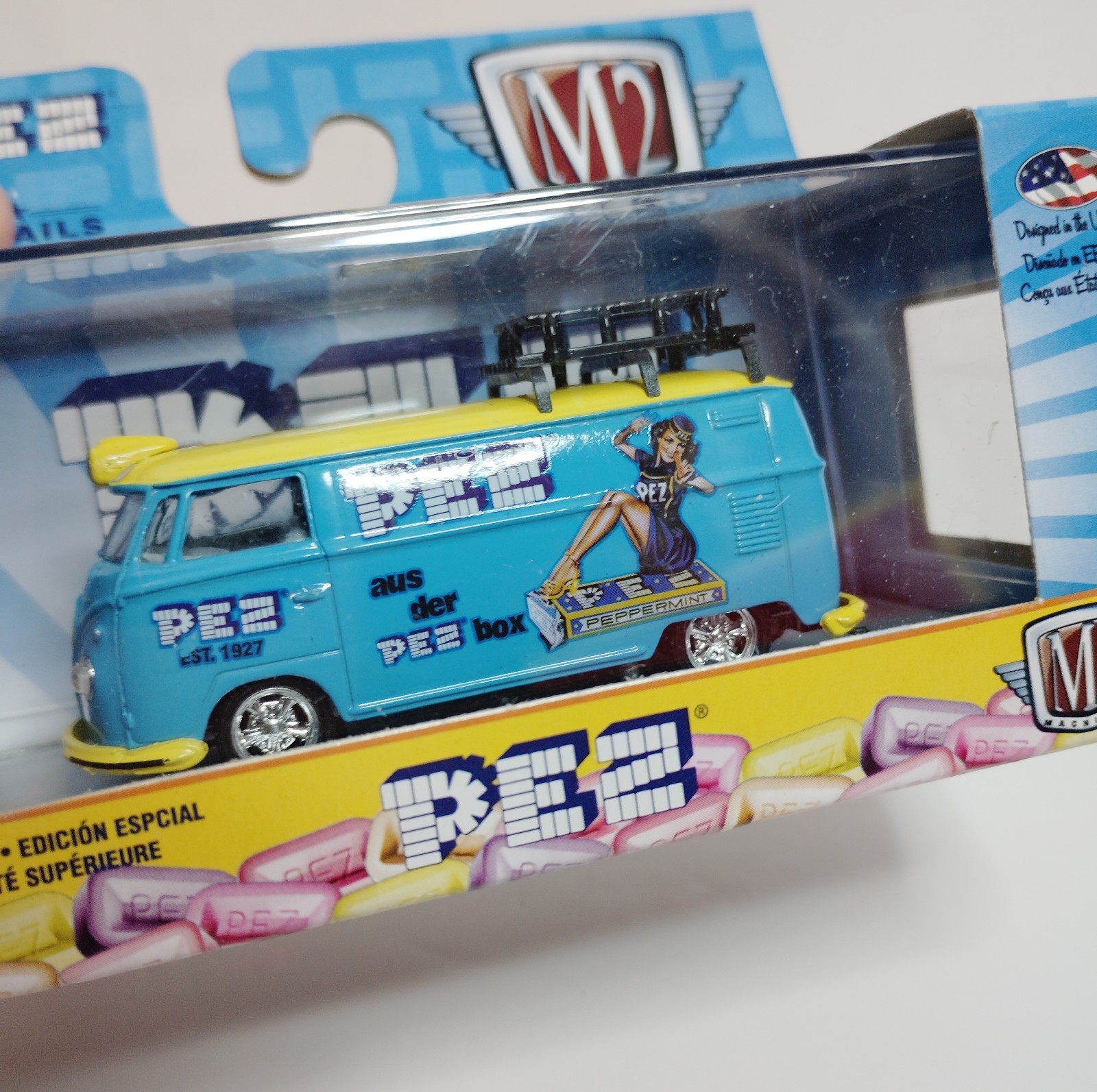 New M2 Machines PEZ 1960 VW Delivery Van Blue And Yellow 1:64 Scale