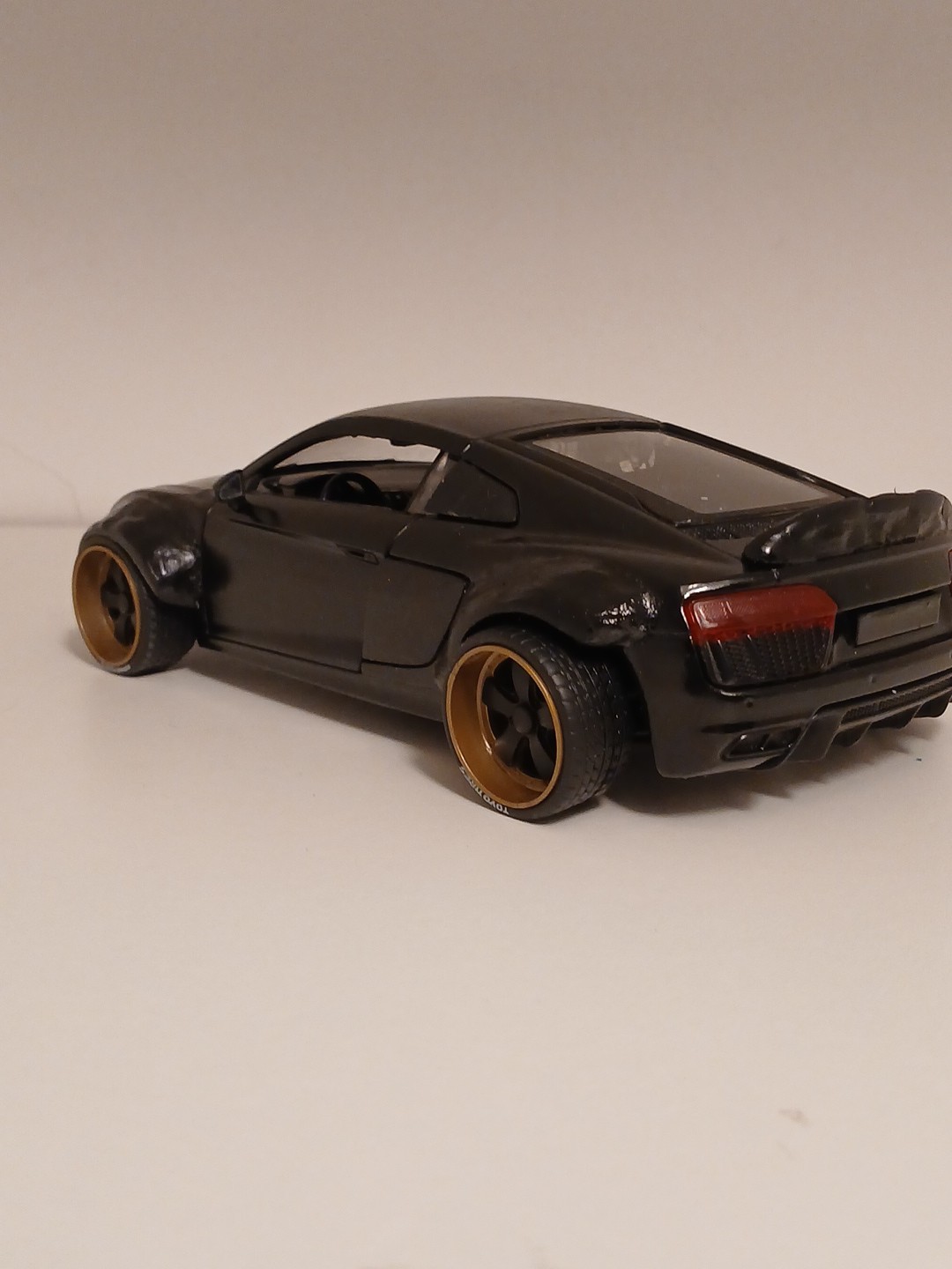 1 24 Maisto CUSTOM Built And Painted widebody Audi R8 V10 Plus READ DESC