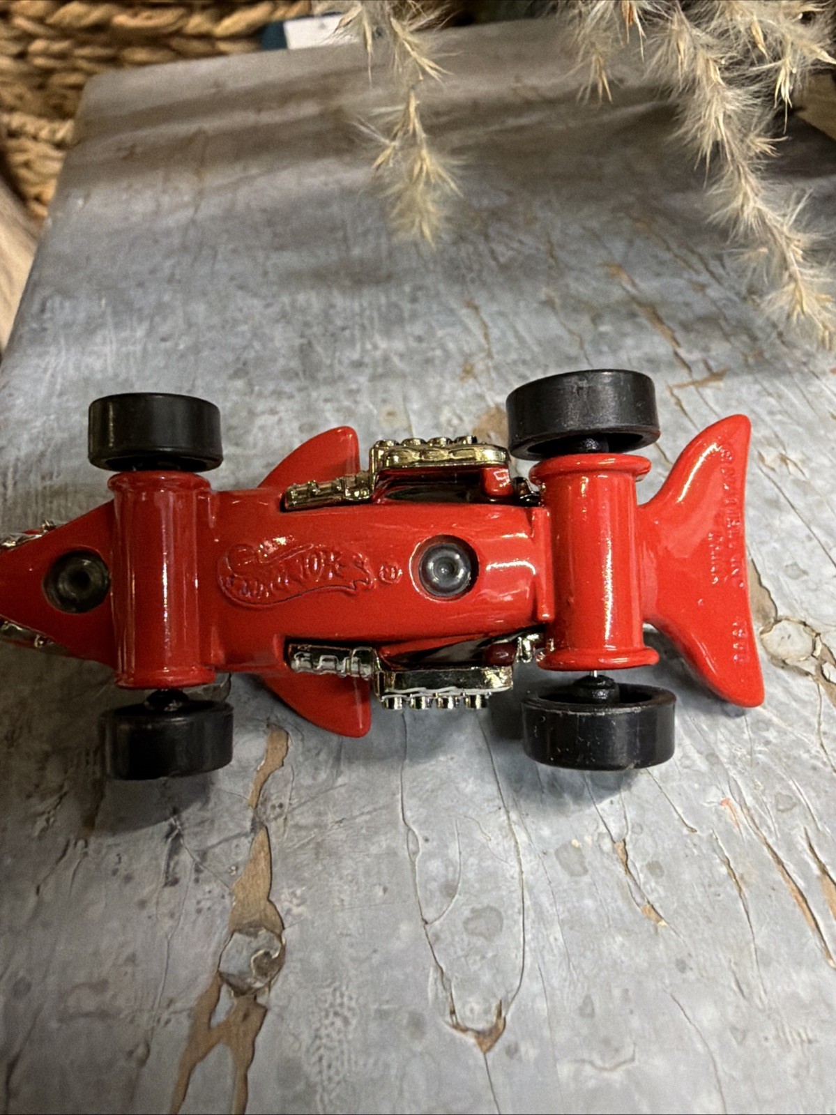 Hot wheels Hotwheels Honey We Shrunk Ourselves Red Sharkruiser 1997 Chrome Teeth