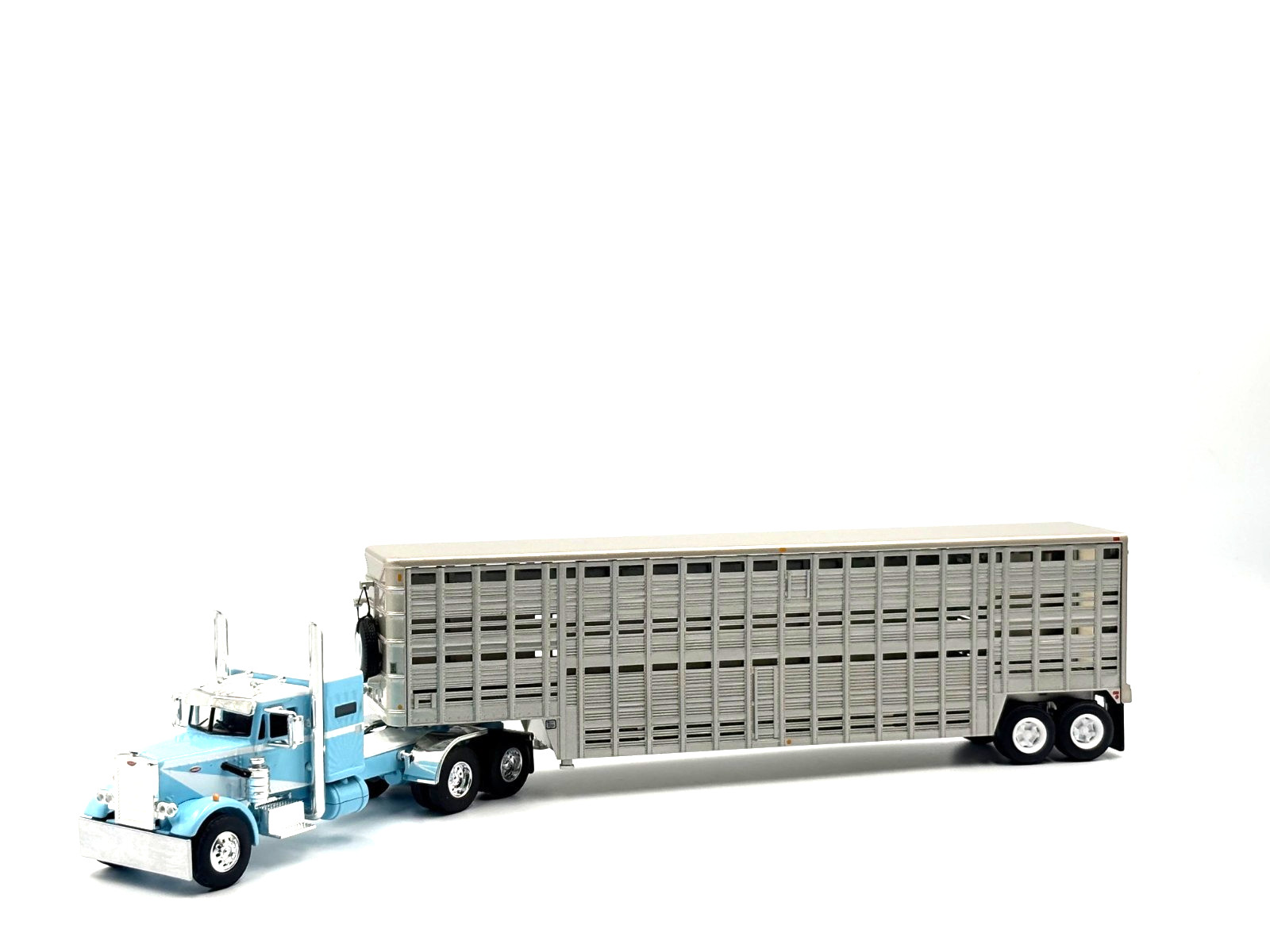 DCP 1/64 Peterbilt 351 Long Frame Cab 36″ Sleeper Wilson Livestock Tr. 60-1816