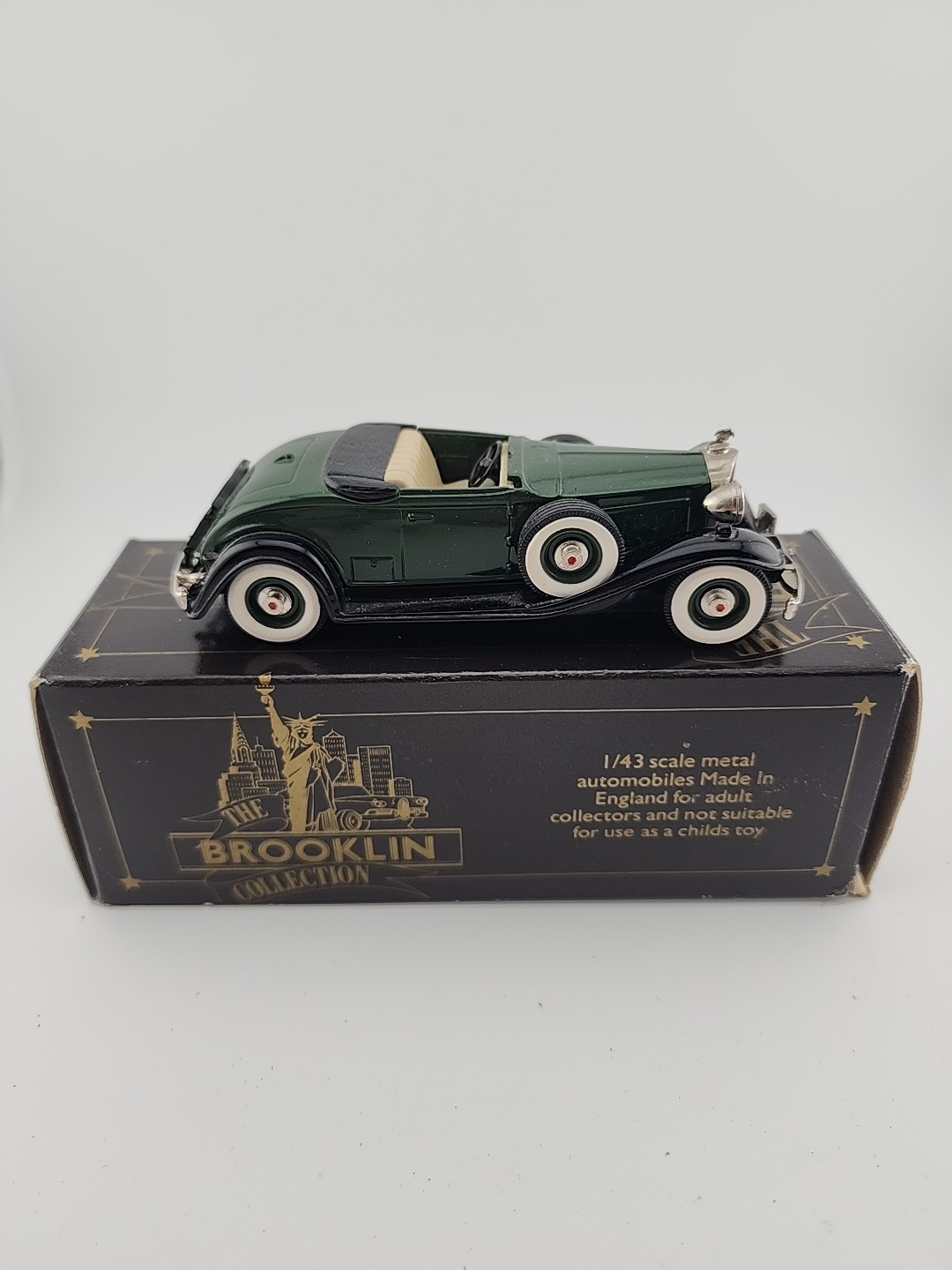 Brooklin 1/43 BRK6A – 1932 Packard Light 8 Convertible Coupe Green