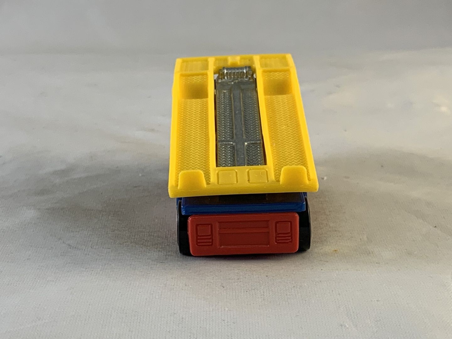 Hot Wheels The Embosser 2018 Experimotors Blue and Yellow 5SPs
