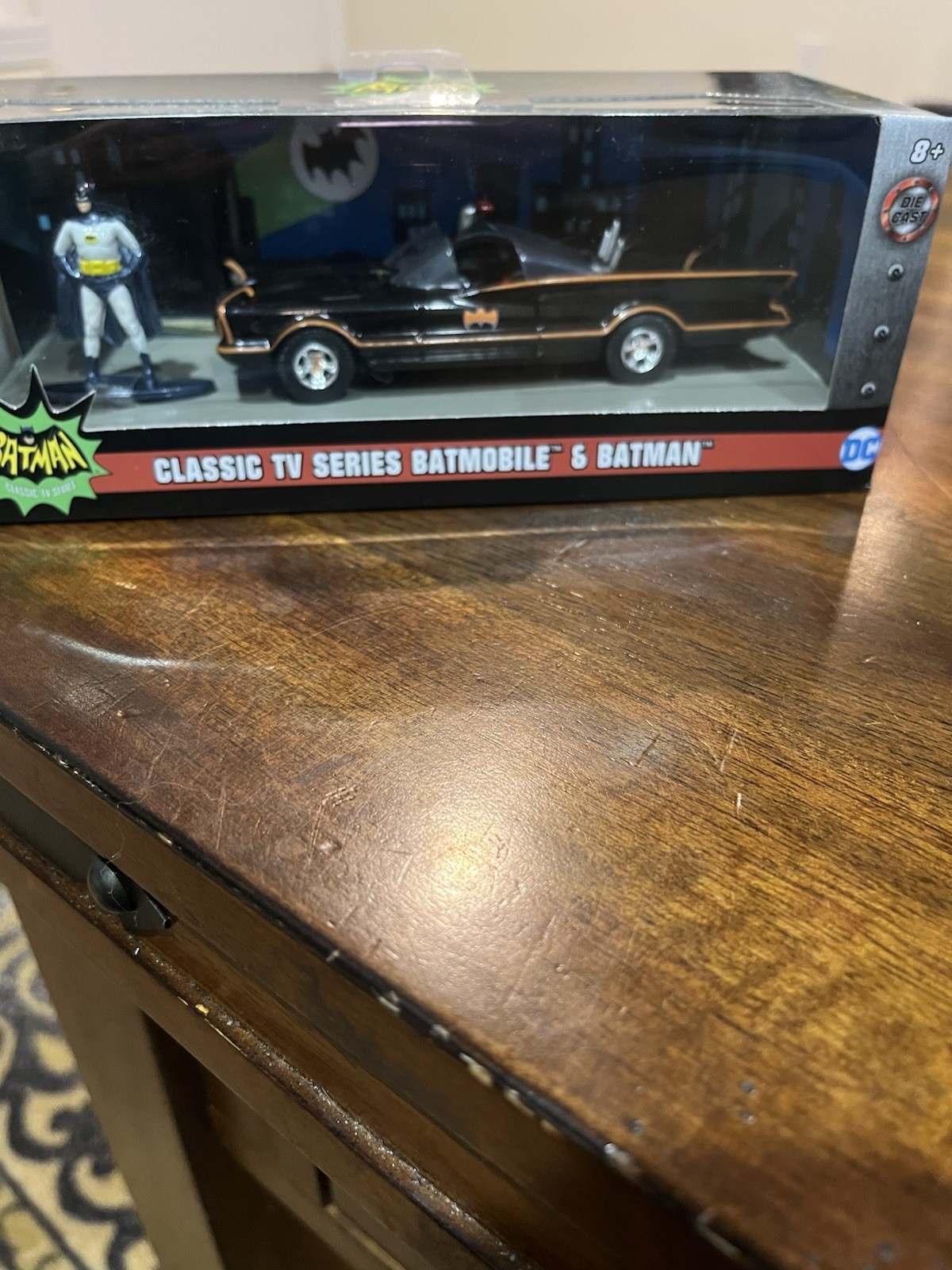 1:43 Jada Tv Series Batman Car New In Box