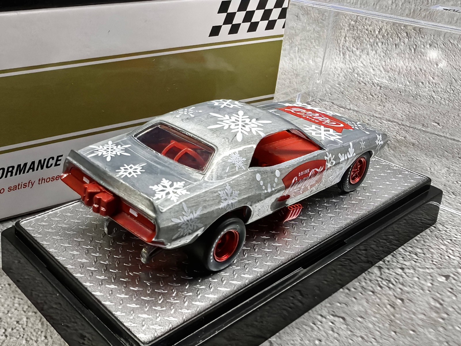 New M2 1/64 Dodge Challenger Clear Oil Cola Edition Alloy Car Model