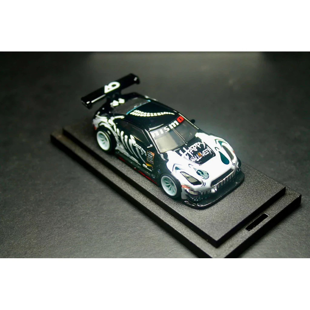 NEW Hot Wheels GT-R R35 Nismo CUSTOM Skull Rexy Black White Rubber Car Display