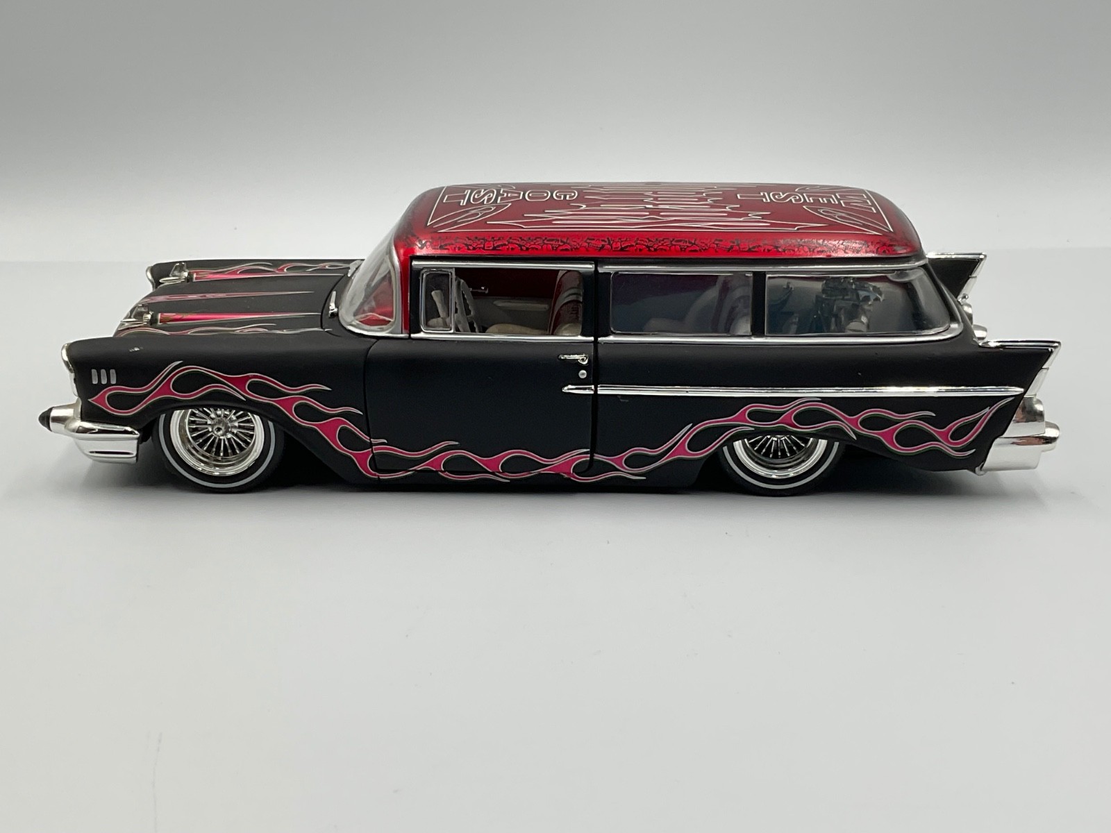WEST COAST CHOPPERS 1957 CHEVY NOMAD LOWRIDER – MATTE BLACK – 1/24 SCALE – NICE!